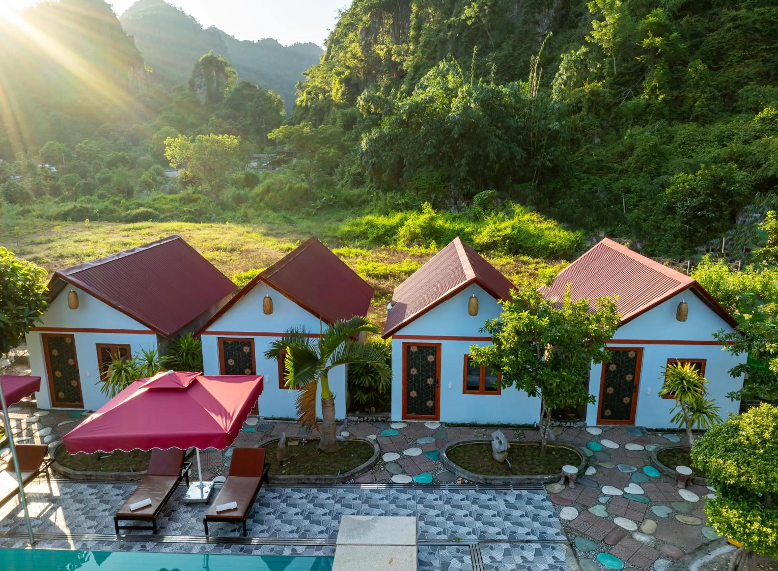 Property building in Cat Ba Serena Homestay And Swimming Pool