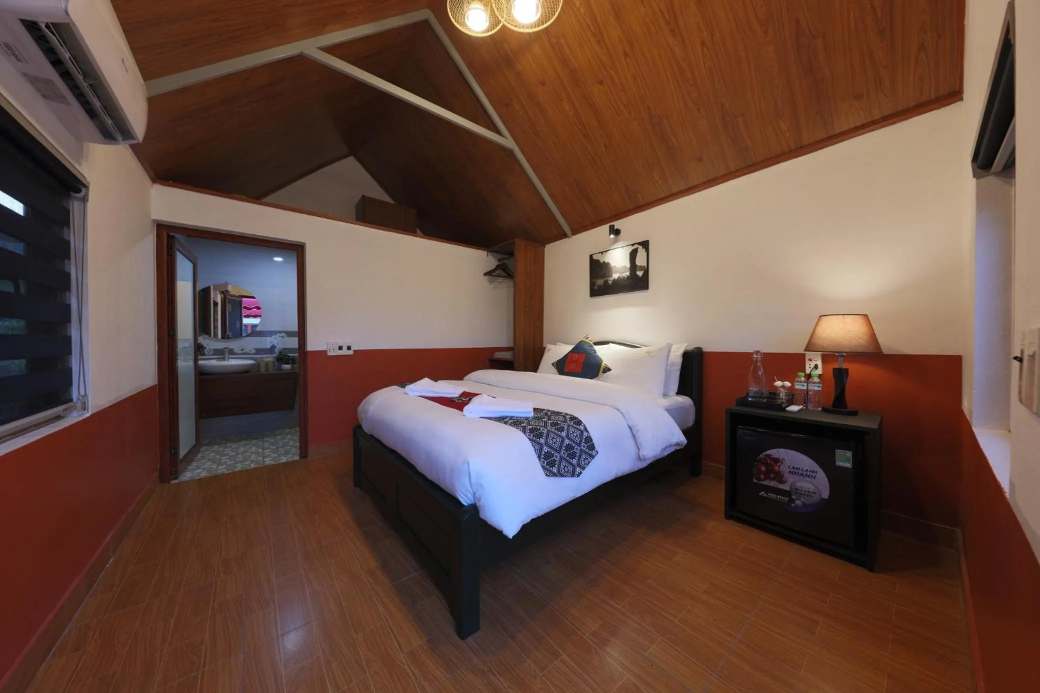 Photo of the whole room, Bed in Cat Ba Serena Homestay And Swimming Pool