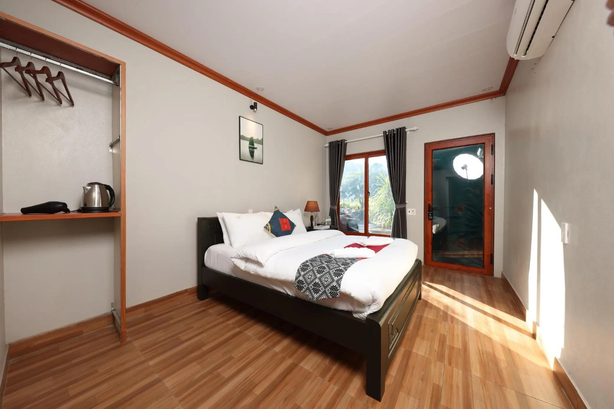 Photo of the whole room, Bed in Cat Ba Serena Homestay And Swimming Pool