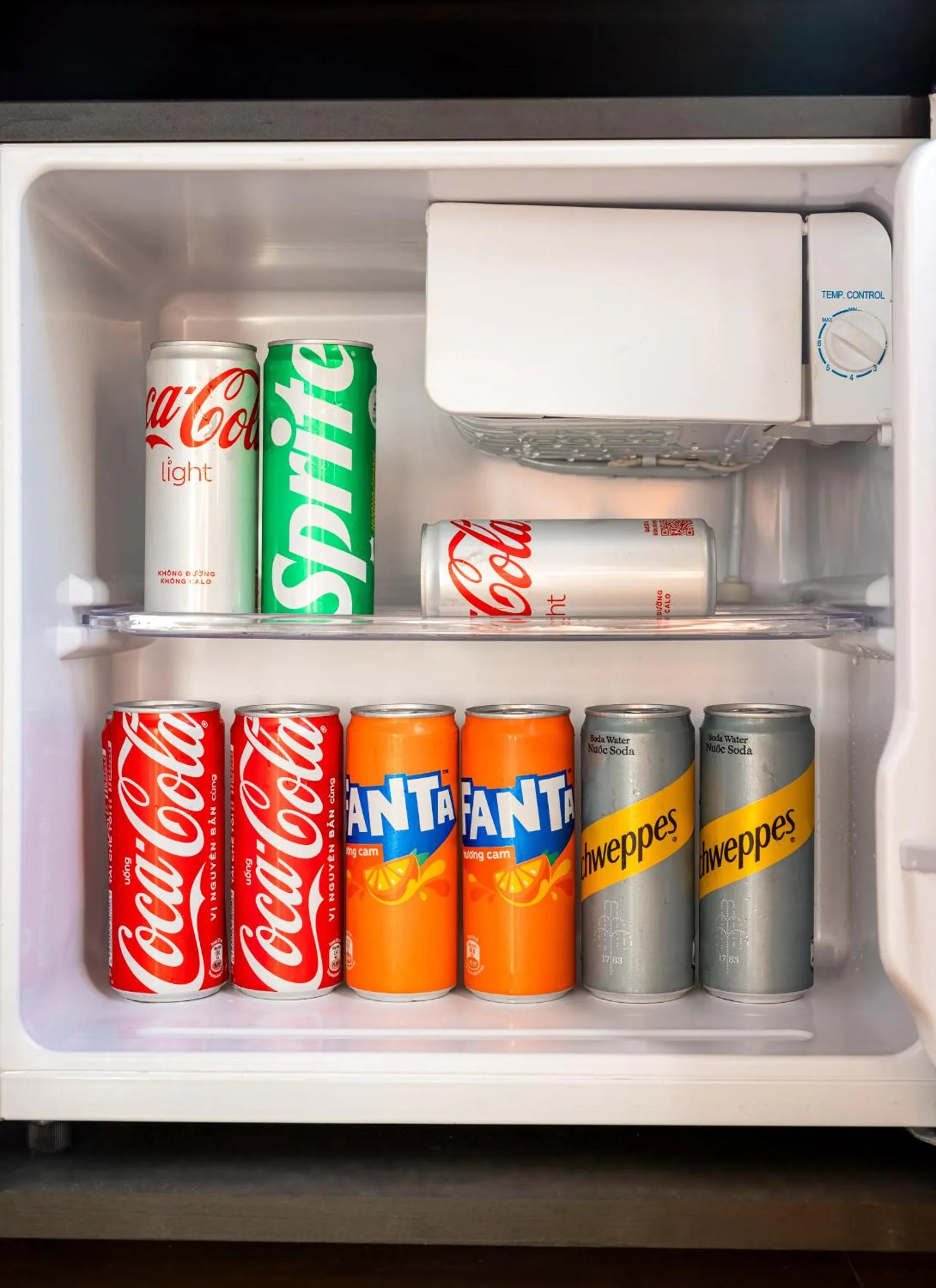 Food and drinks in Cat Ba Serena Homestay And Swimming Pool