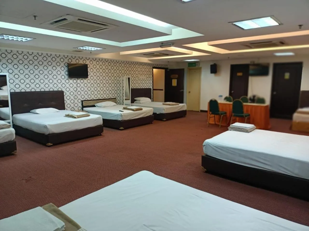 Meeting/conference room, Bed in Hotel Sri Sutra PJ 222