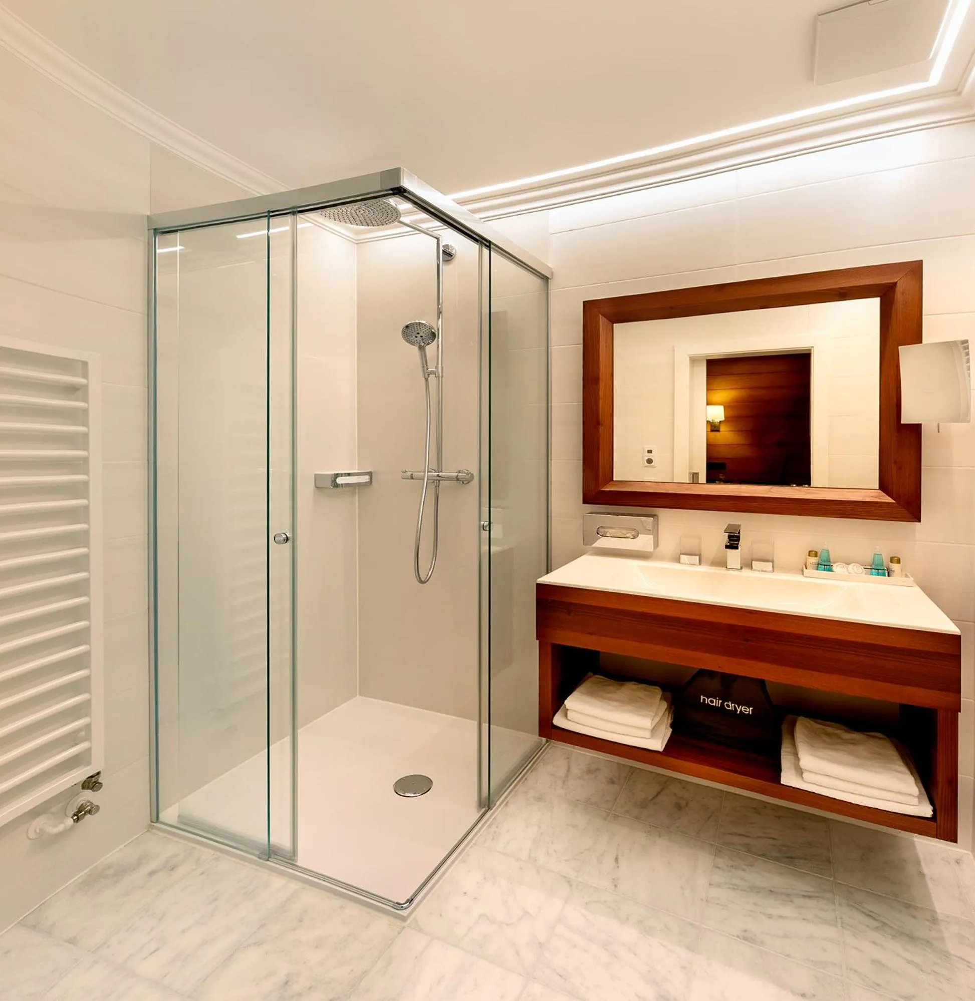 Bathroom in Hotel Zinnkrügl