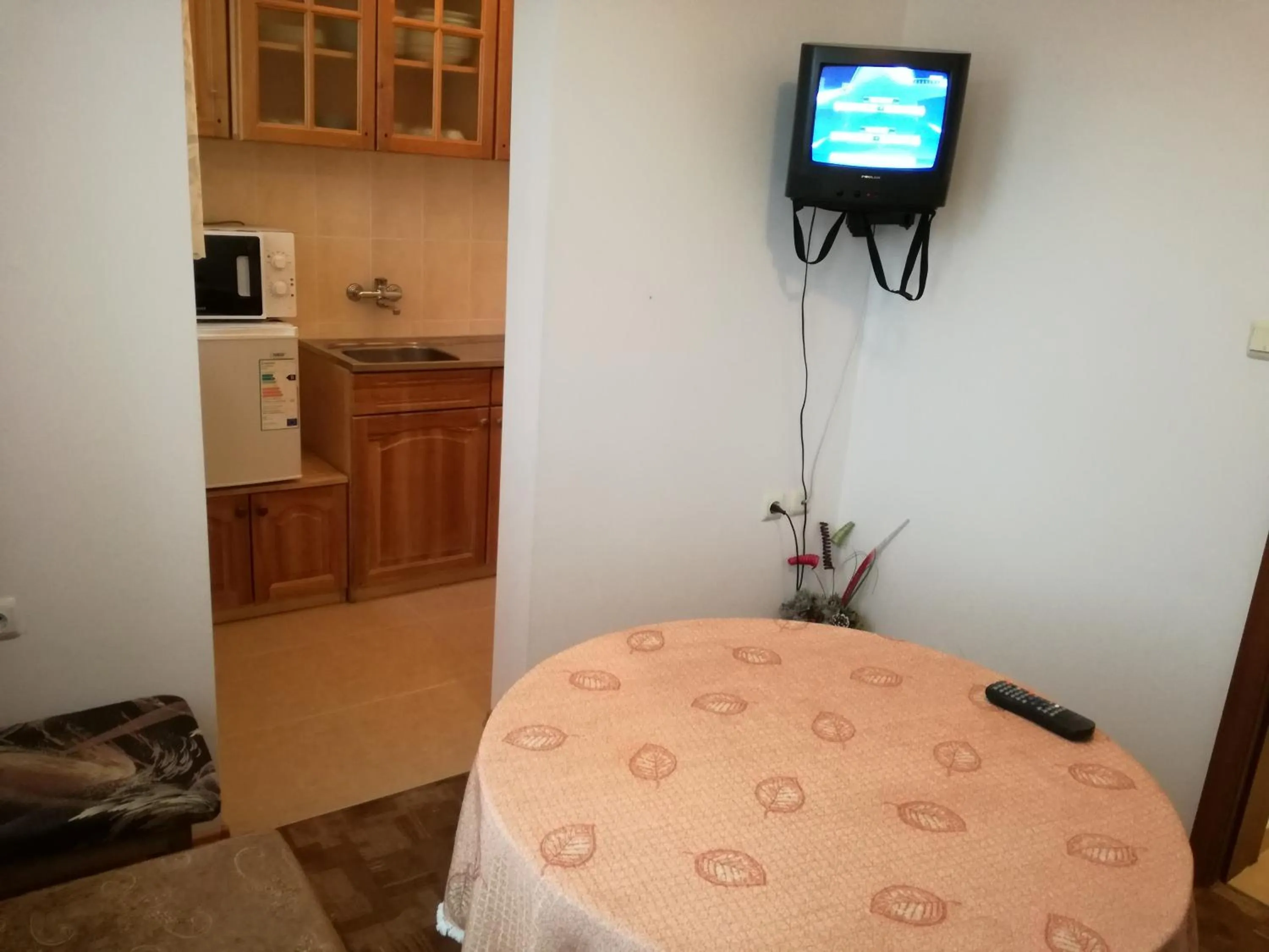 Two-Bedroom Apartment with Balcony in Blyan Family Hotel