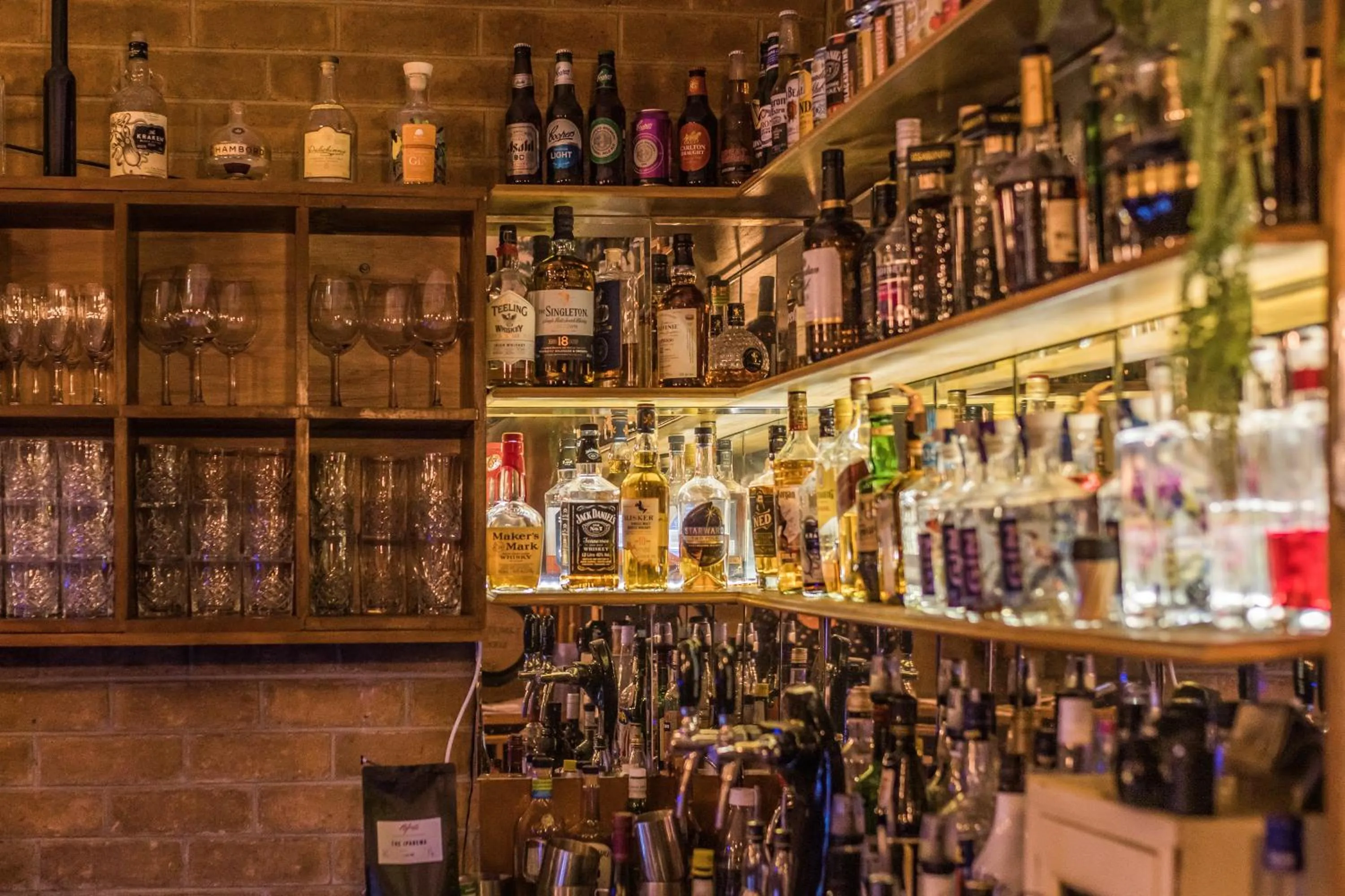 Lounge or bar in The Lancefield Lodge