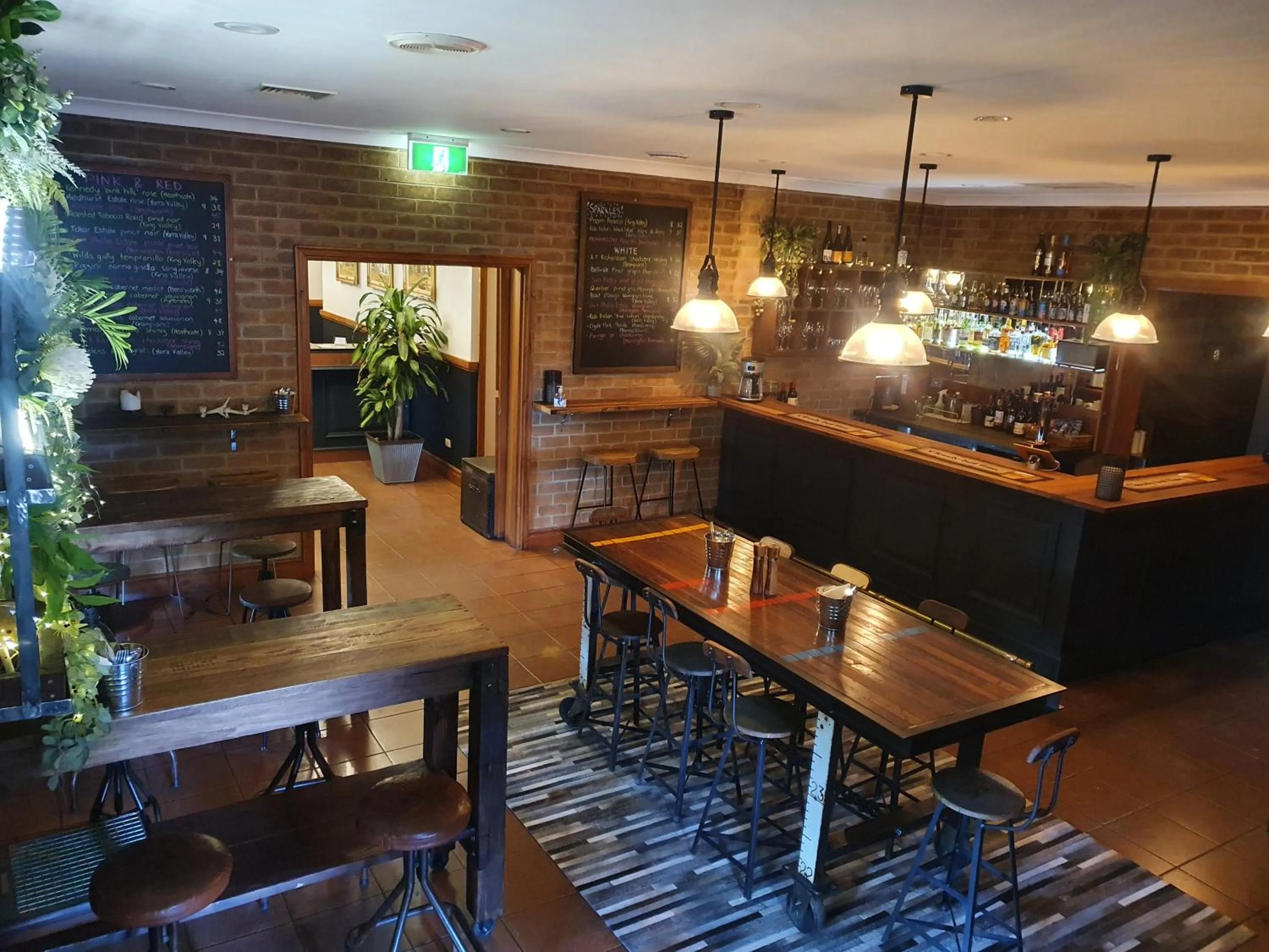 Lounge or bar in The Lancefield Lodge