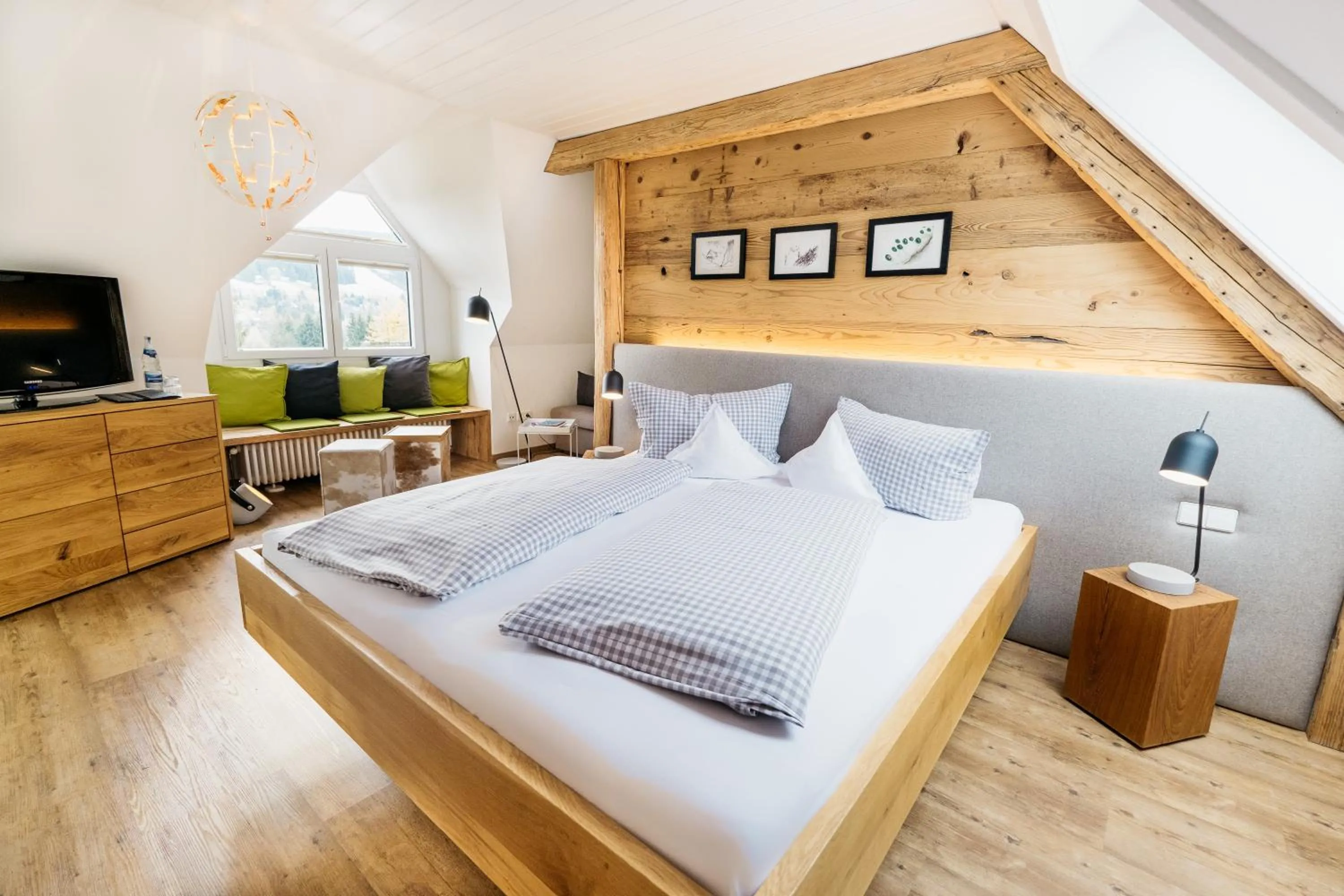 Photo of the whole room in Hotel Restaurant Peterle