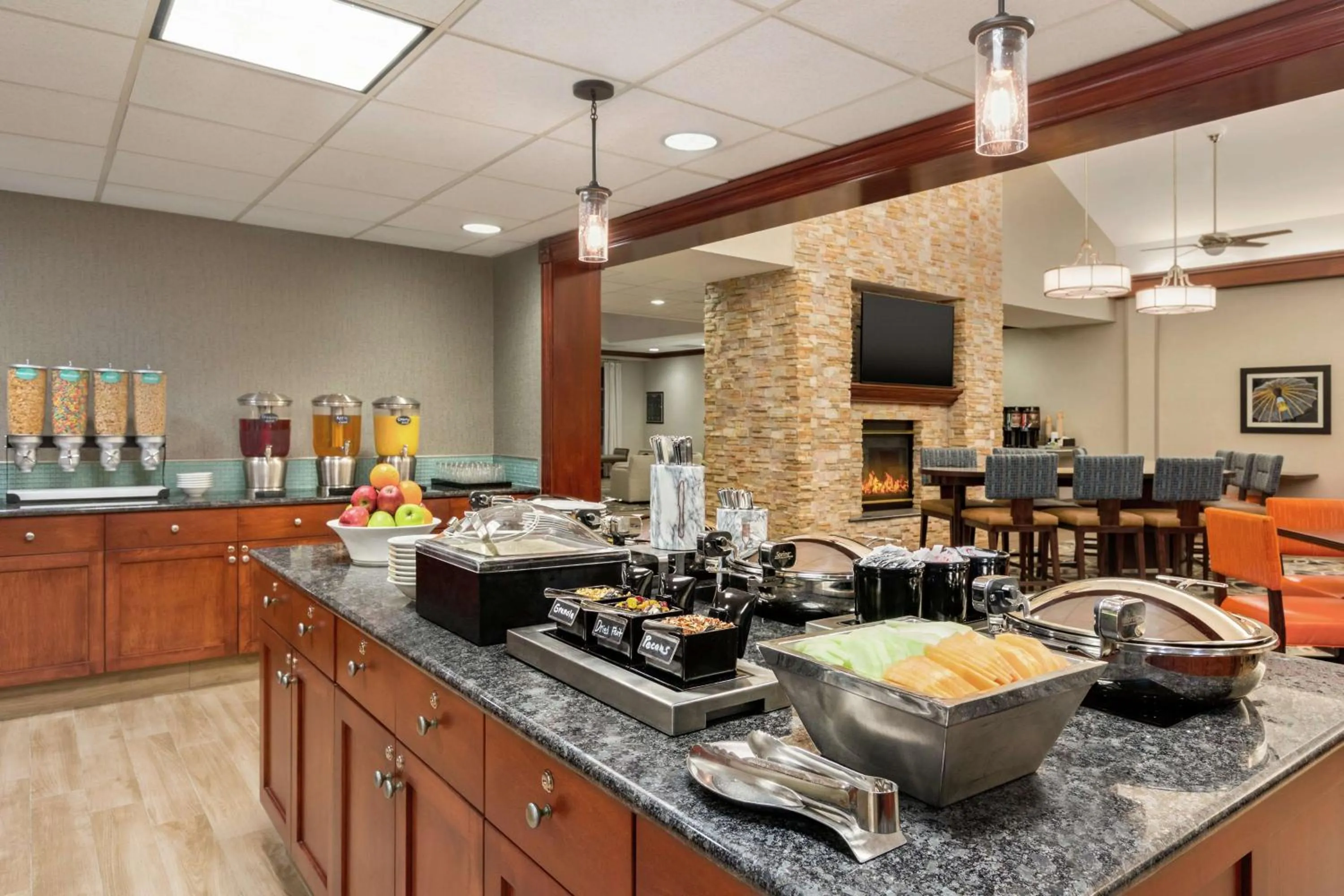 Breakfast in Homewood Suites by Hilton Dulles-North Loudoun