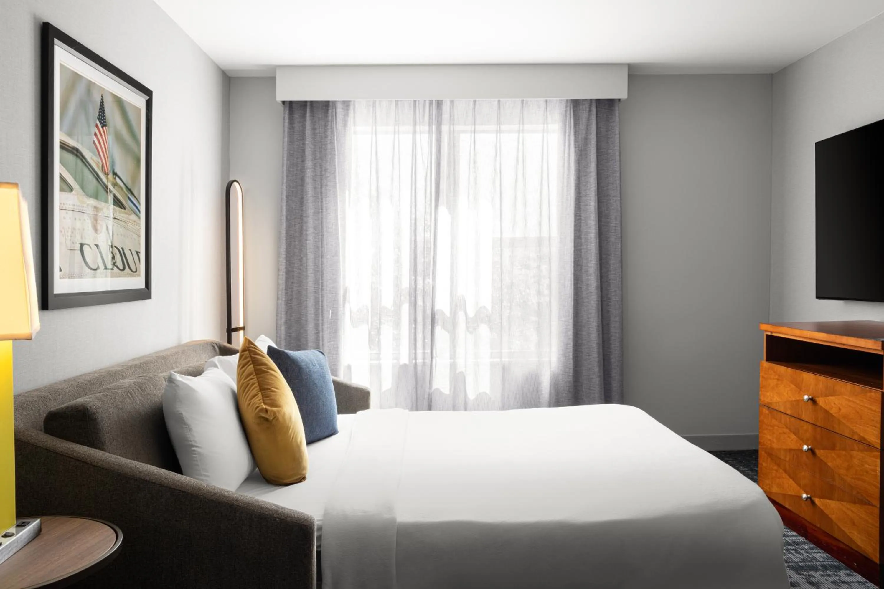 Bed in Homewood Suites by Hilton Dulles-North Loudoun