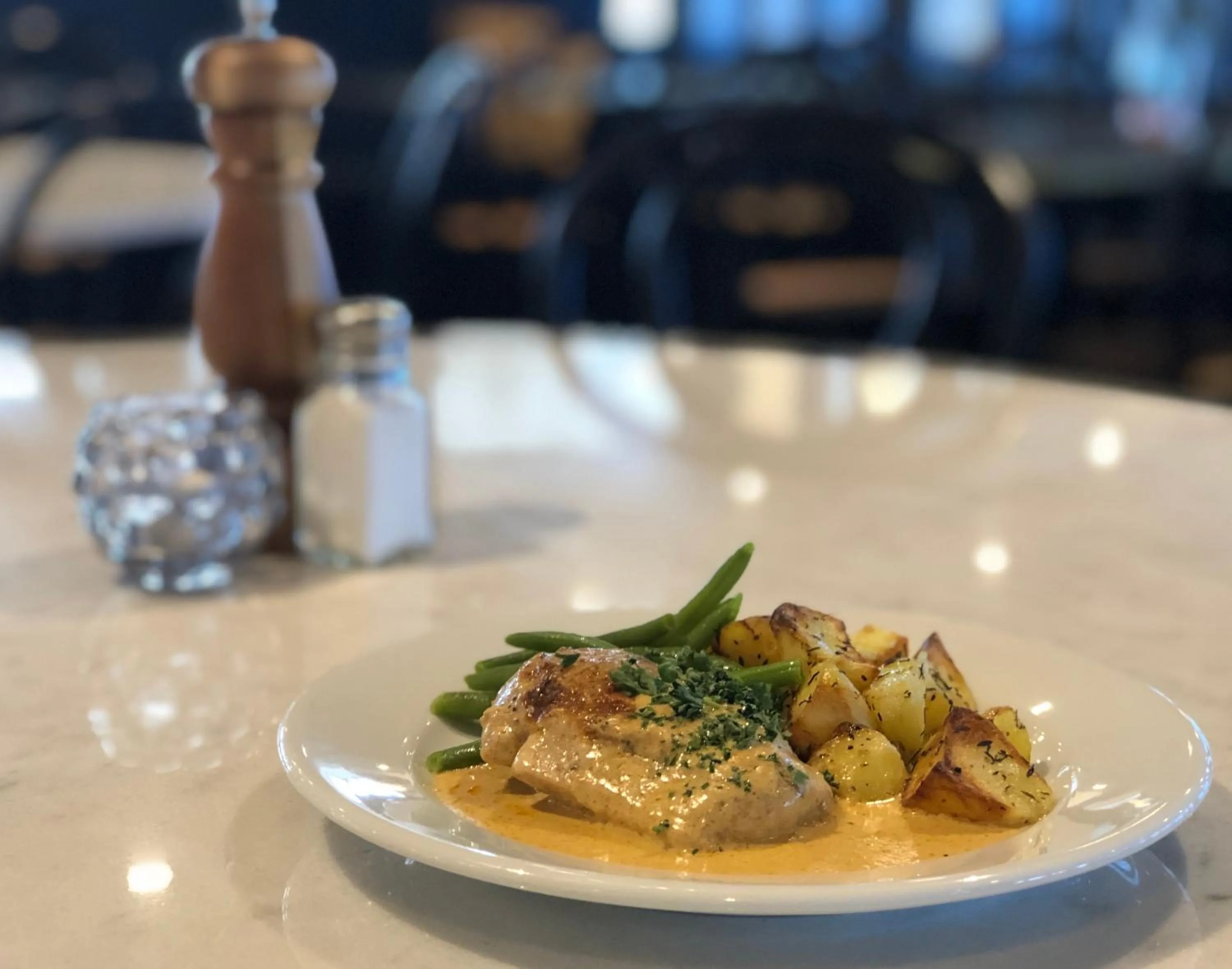 Restaurant/places to eat in Vätterleden Hotell & Restaurang