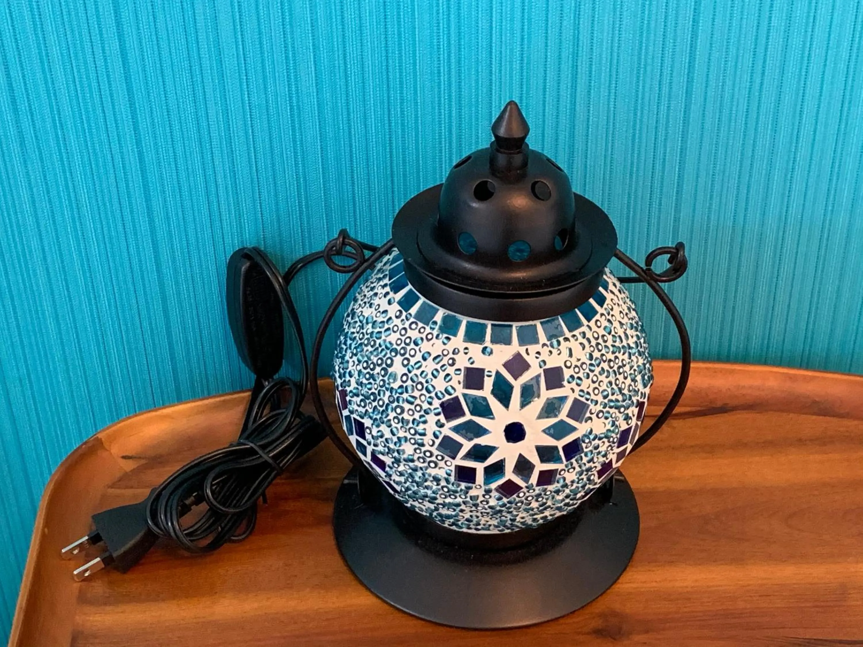 Decorative detail in Maximum of 21 people can be rented in one building 3 minutes walk to Tomari Port 10 minutes drive to the airport No parking lot 30 seconds walk from paid parking lot warayunso port city May