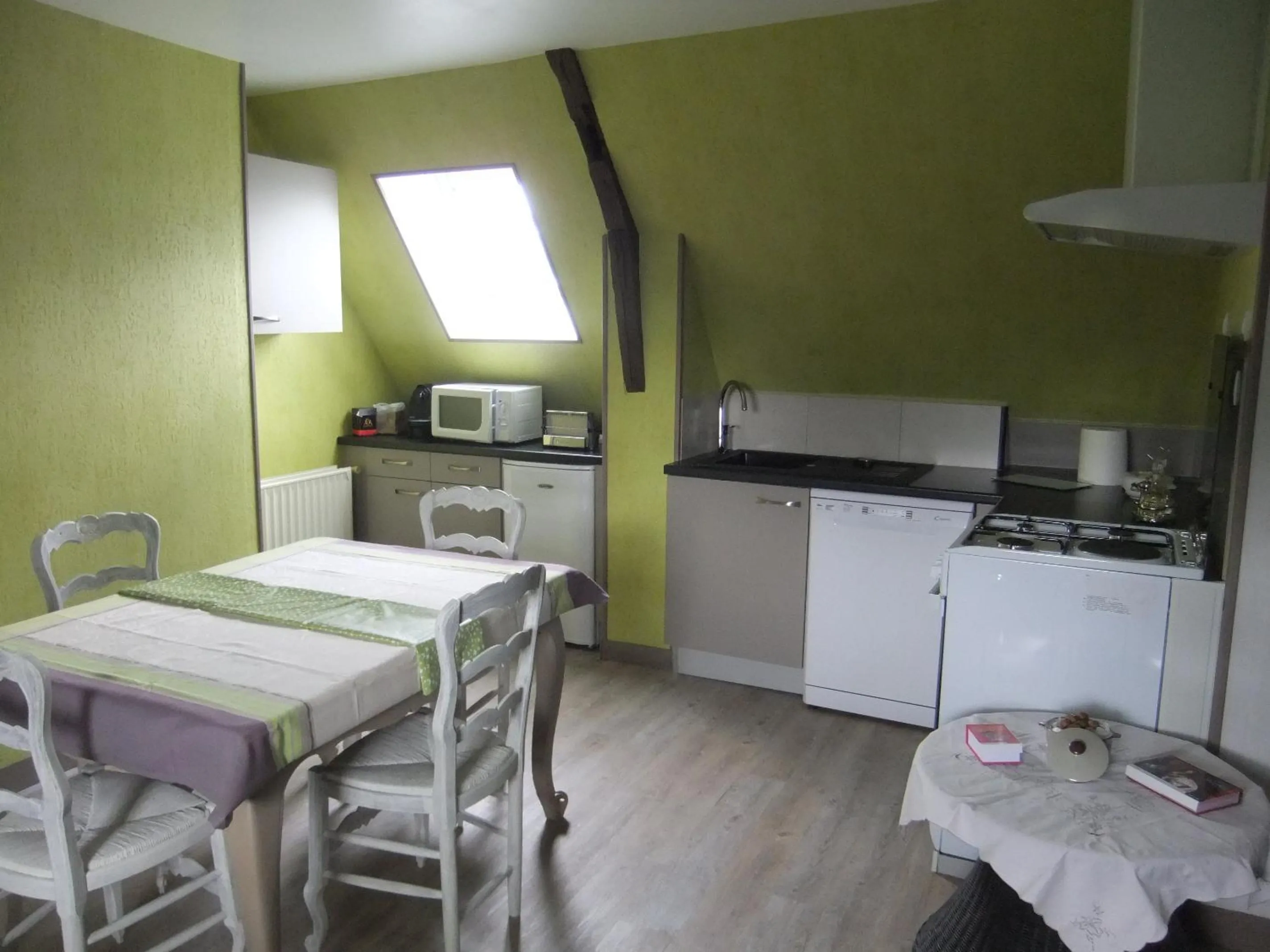 Coffee/tea facilities in Gîtes de L'Aumondière