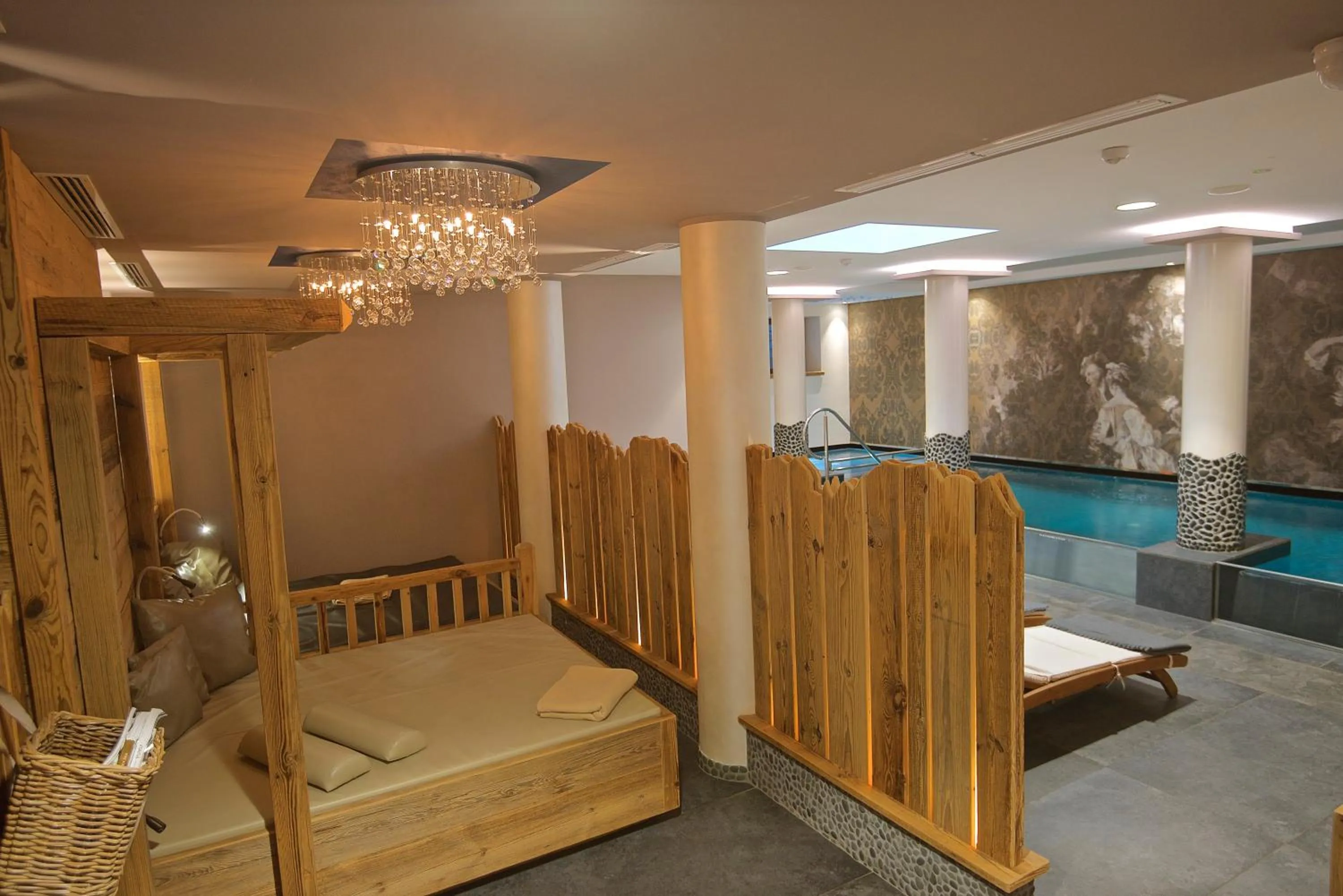 Swimming pool in Albergo Caffe Centrale