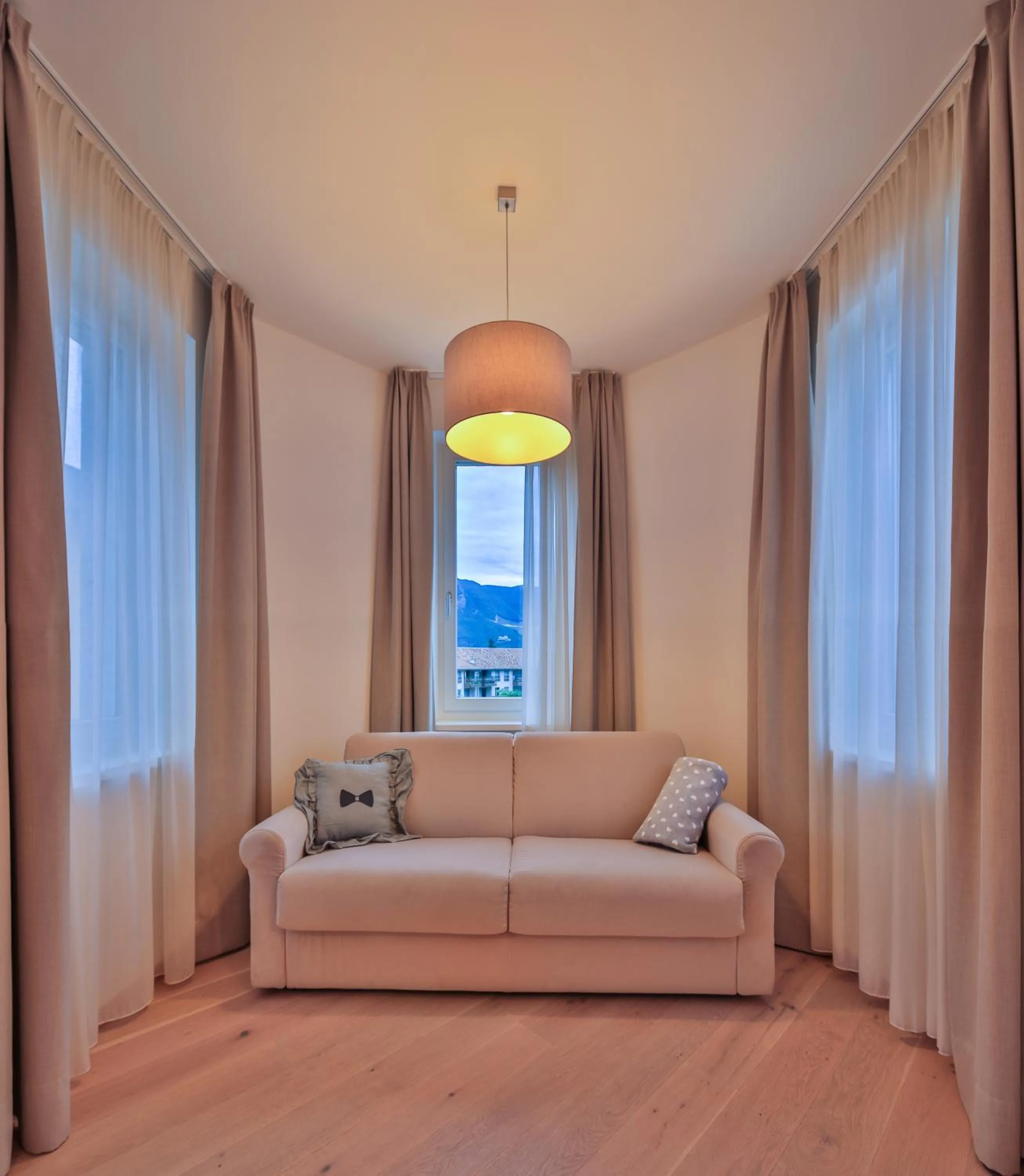 Living room, Bed in Albergo Caffe Centrale