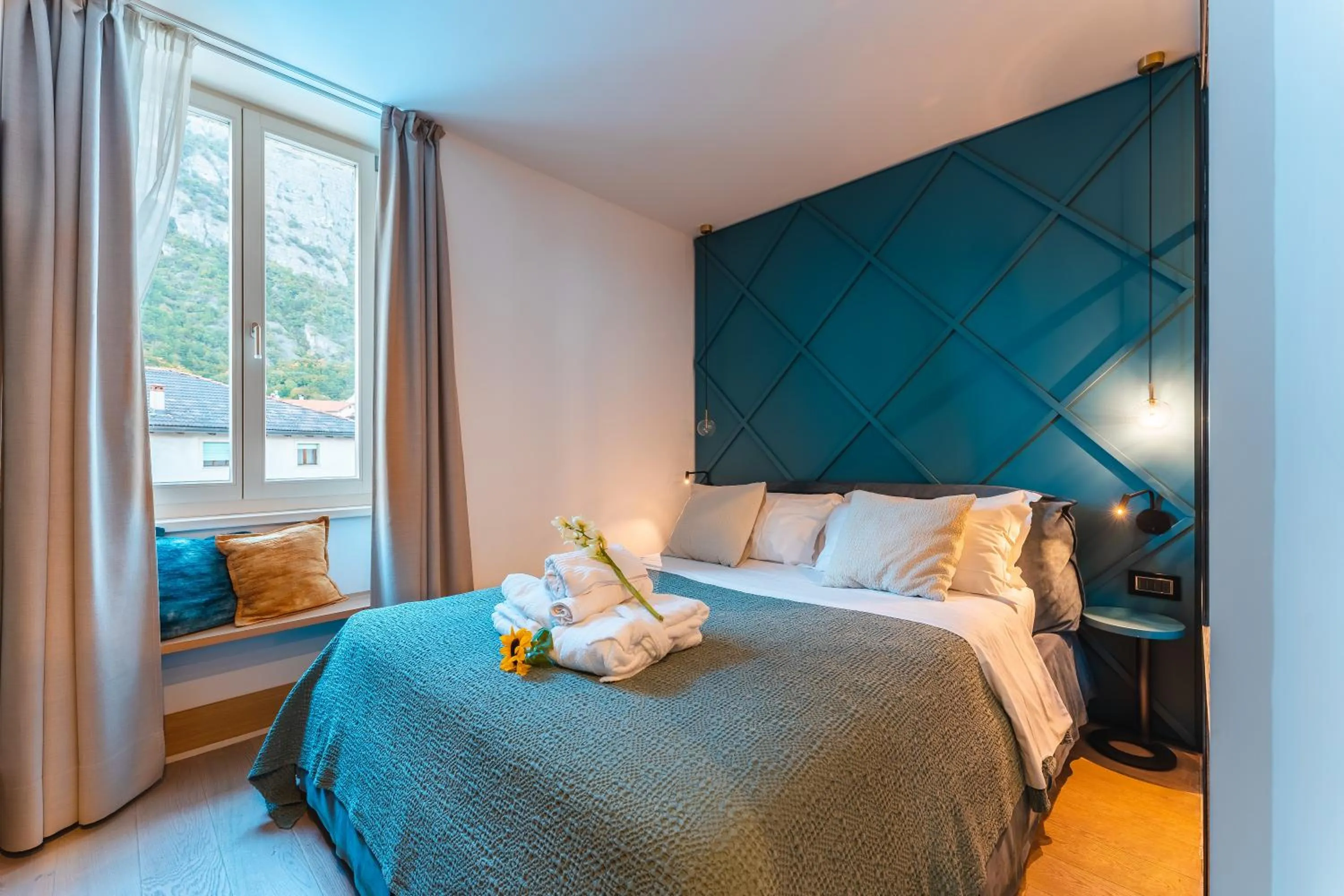 Mountain view, Bed in Albergo Caffe Centrale