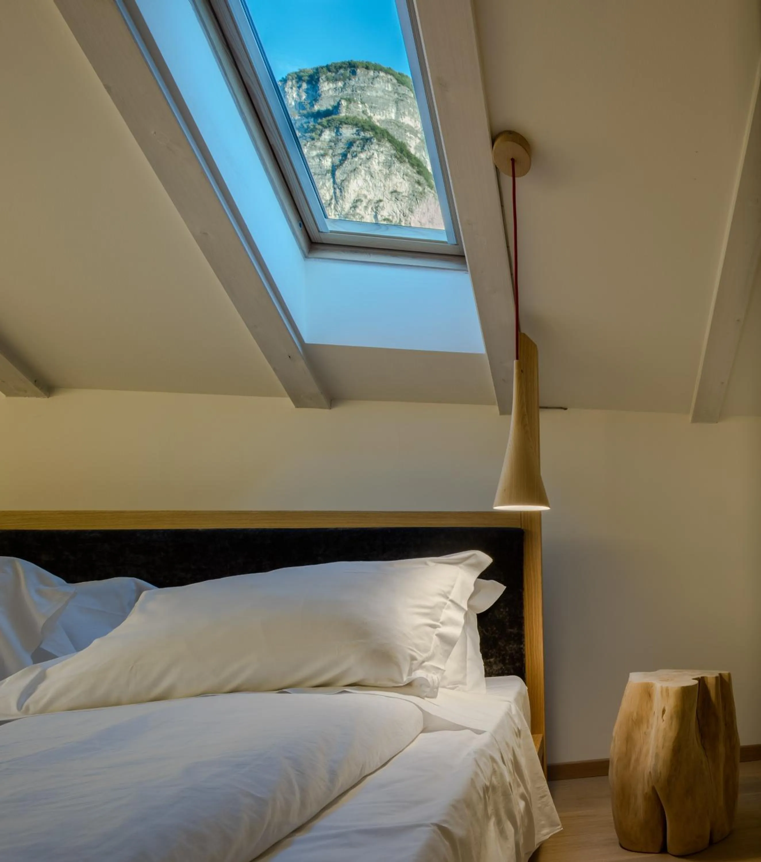 Bed in Albergo Caffe Centrale