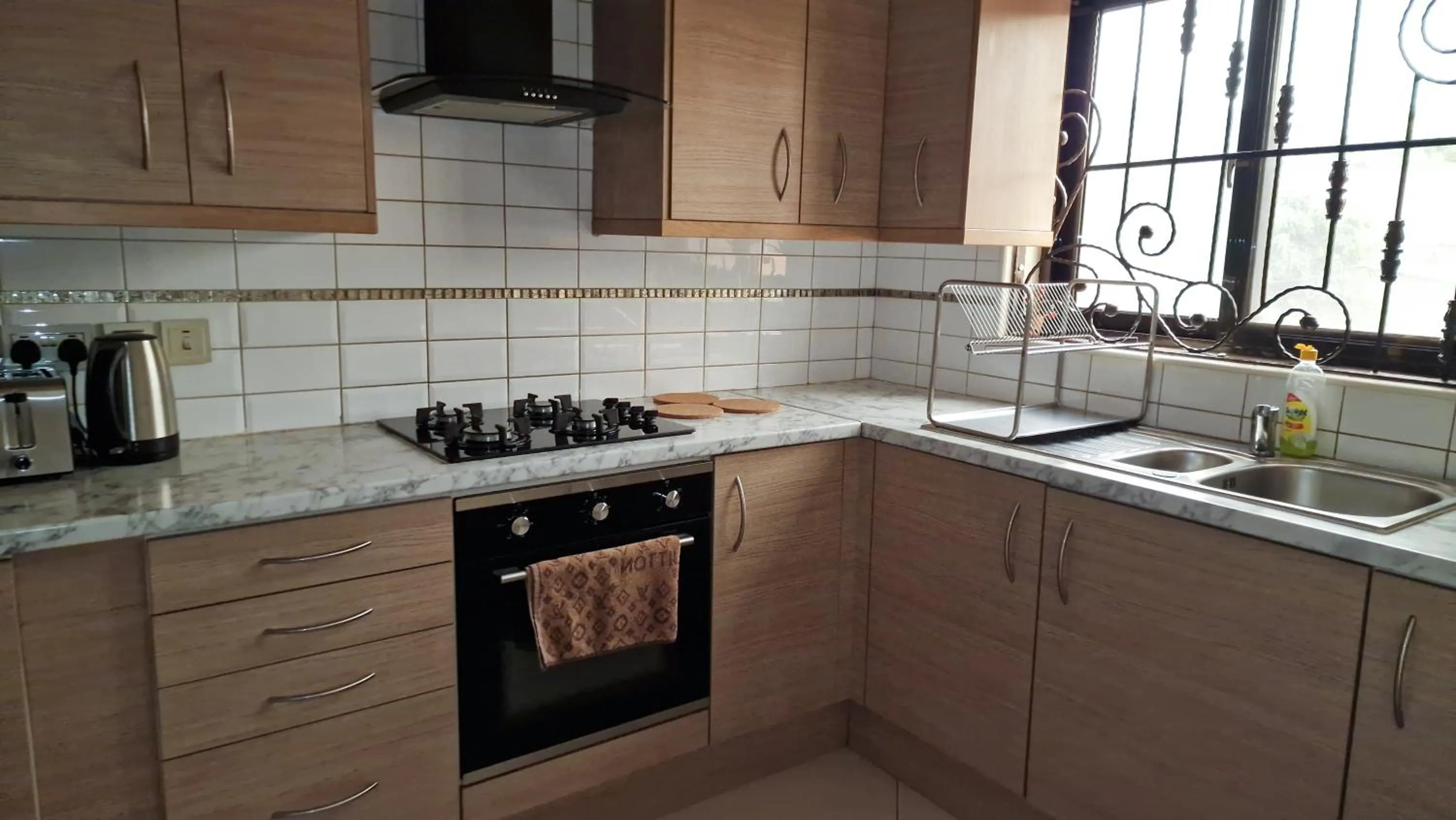 Coffee/tea facilities in Eric Wilkins Apartments