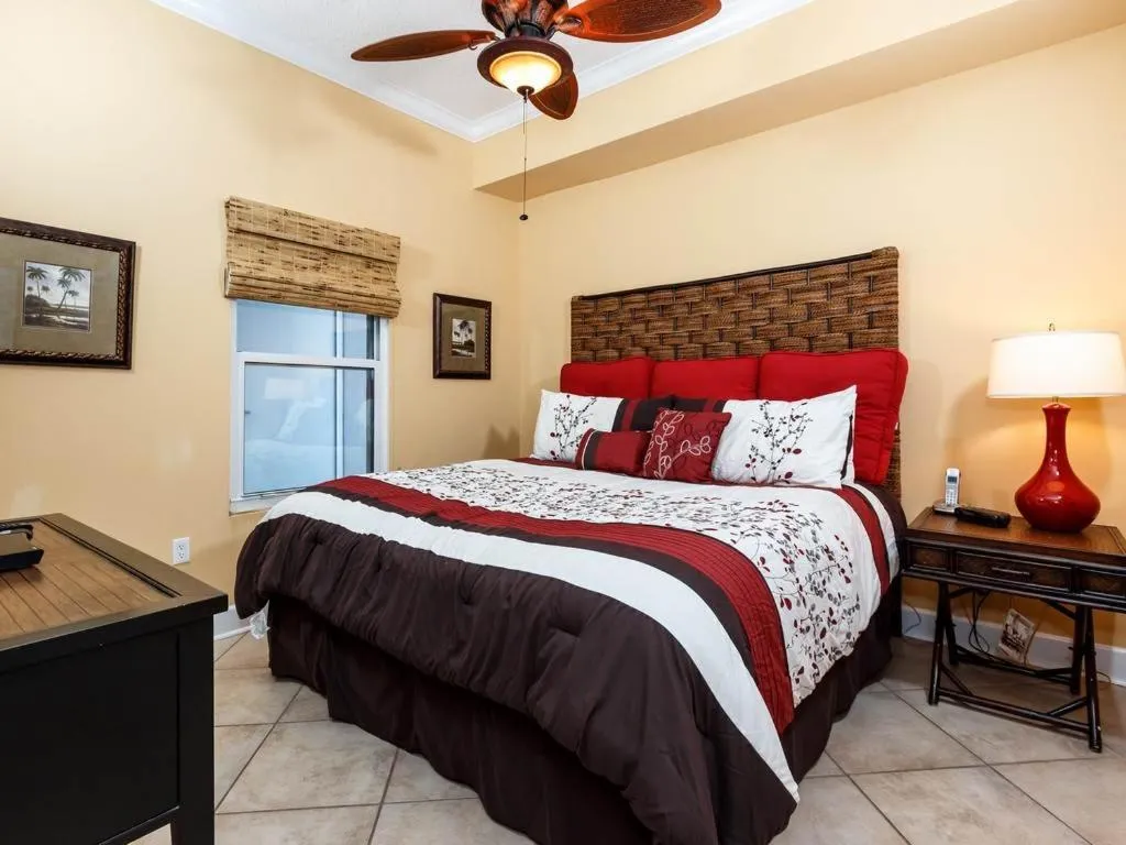 Bed in Windemere Condominiums