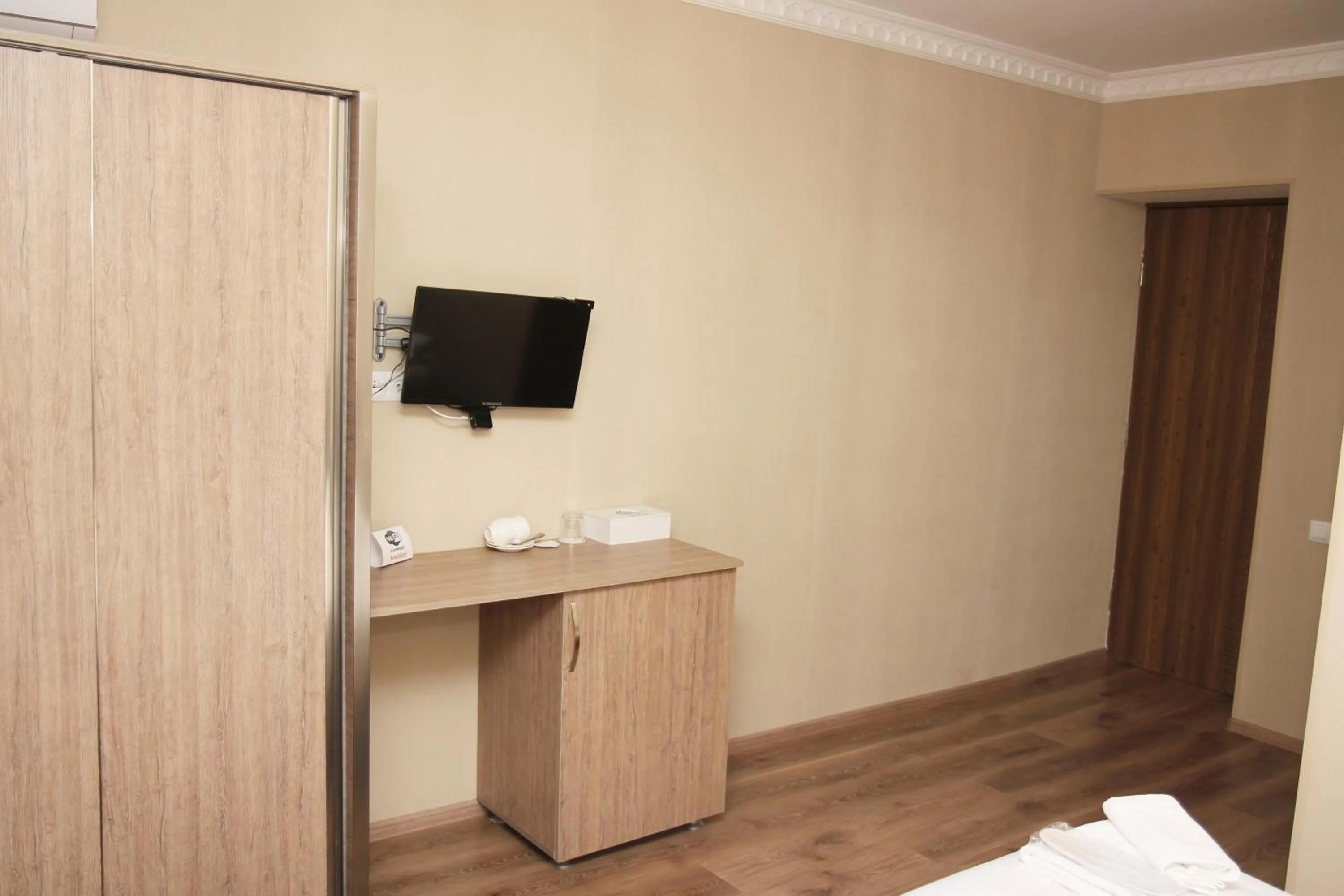 Communal lounge/ TV room in Boutique Hotel Dany