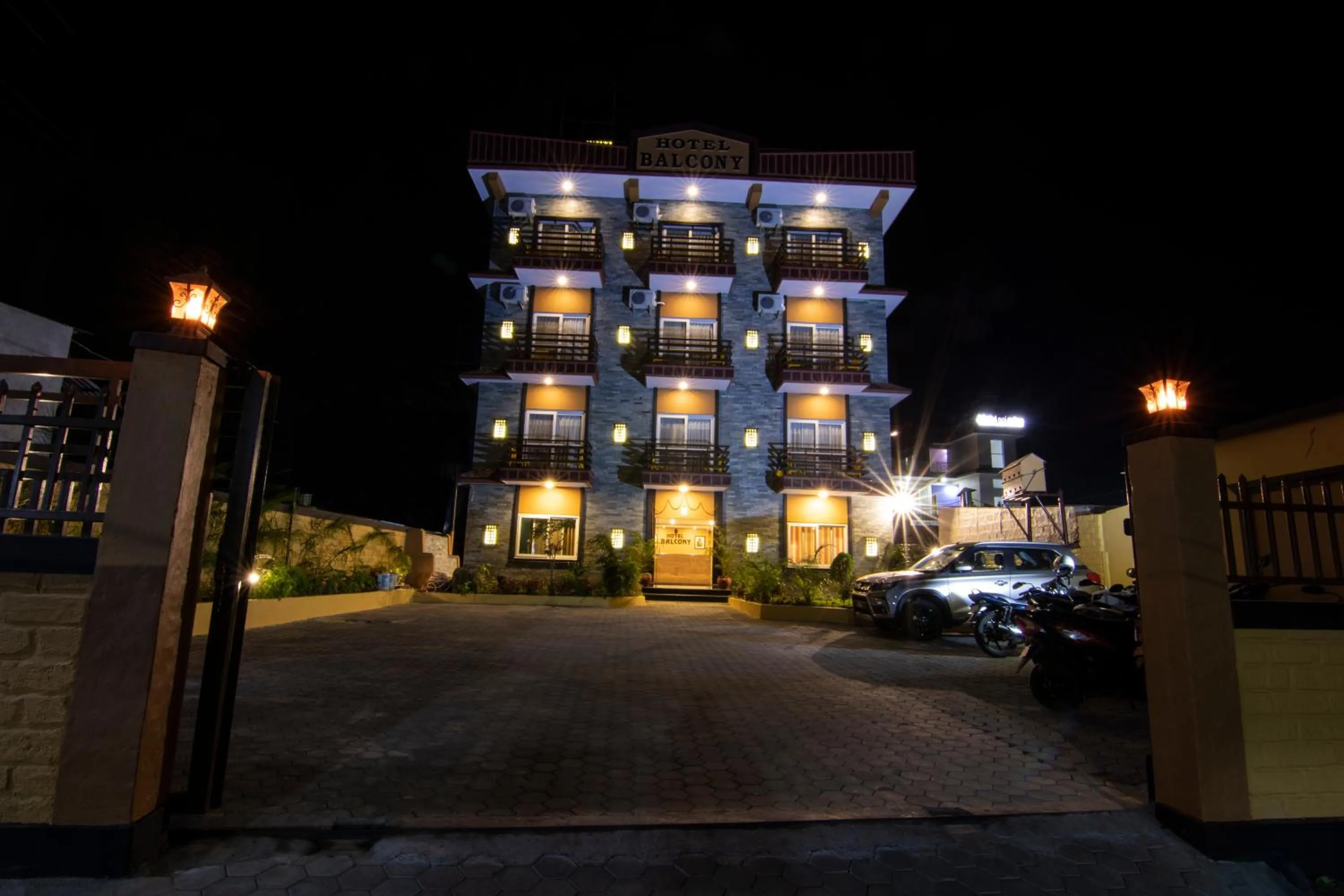 Property building in Hotel Balcony