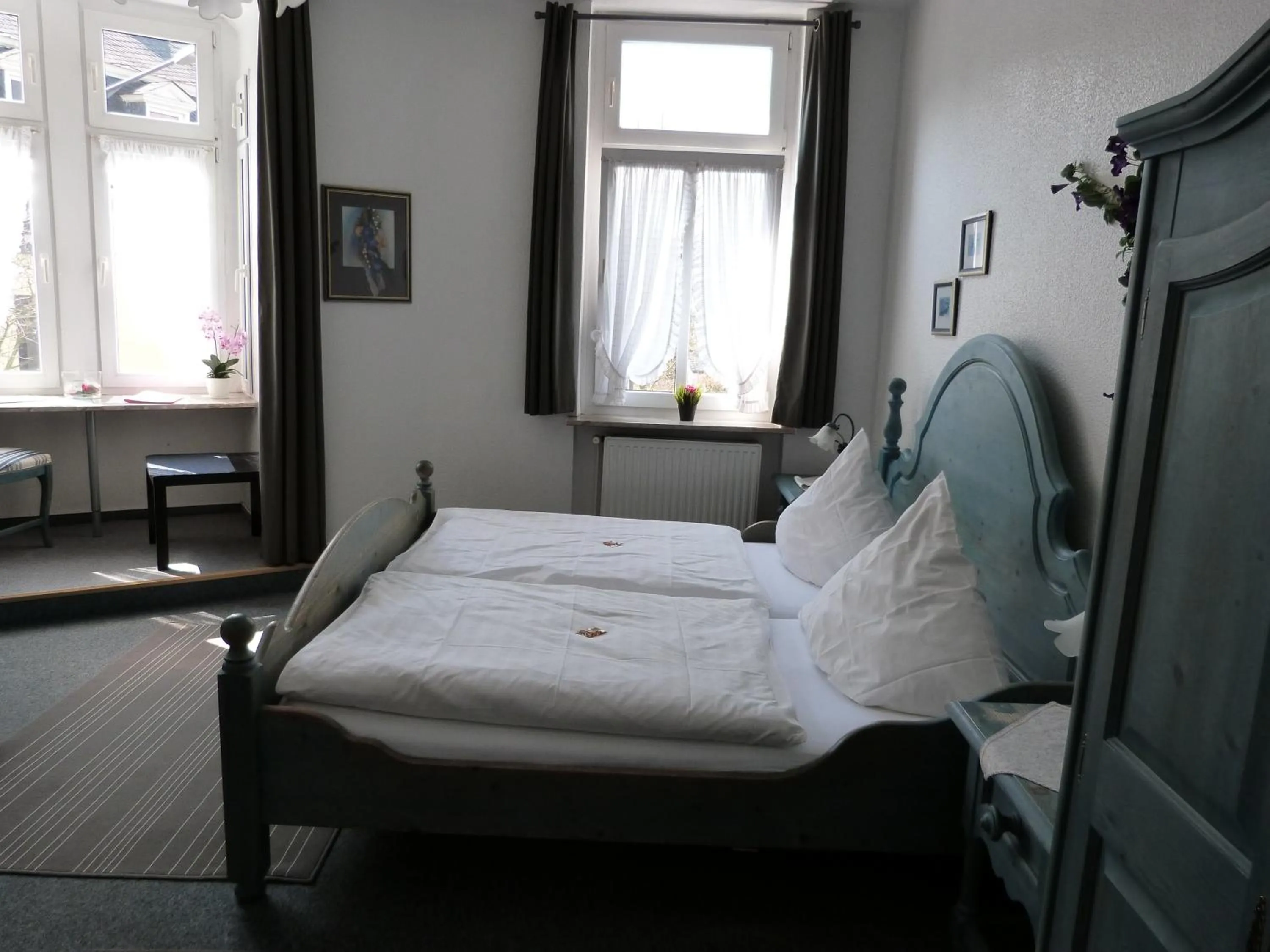 Photo of the whole room, Bed in Hotel Jägerhof