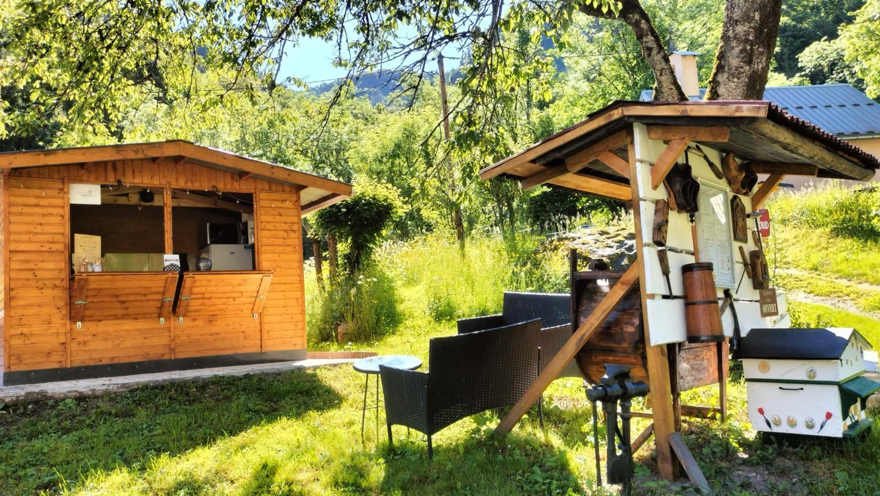 Garden in AU SOMMET DES NARCISSES