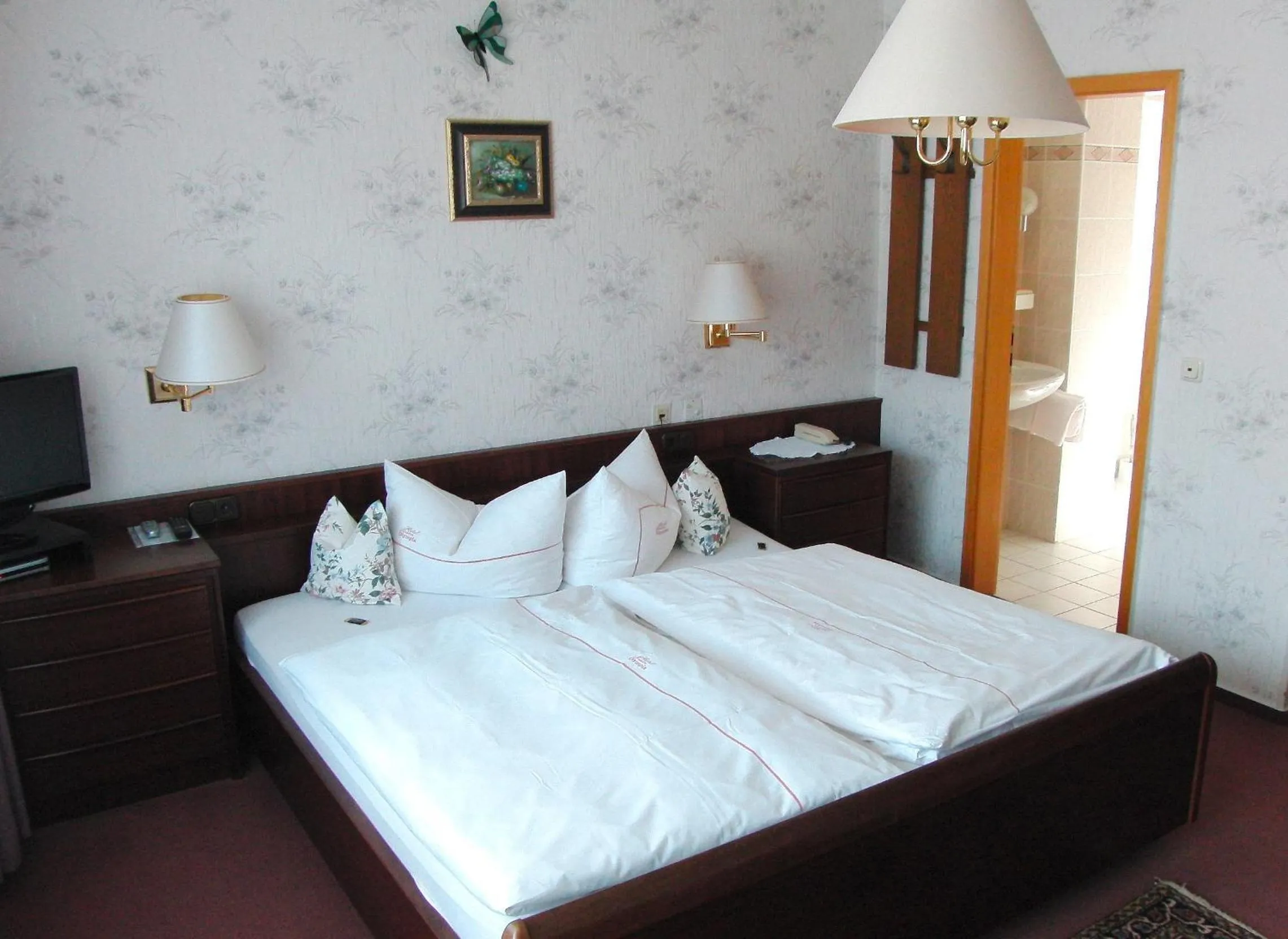 Bedroom, Bed in Hotel Olympia