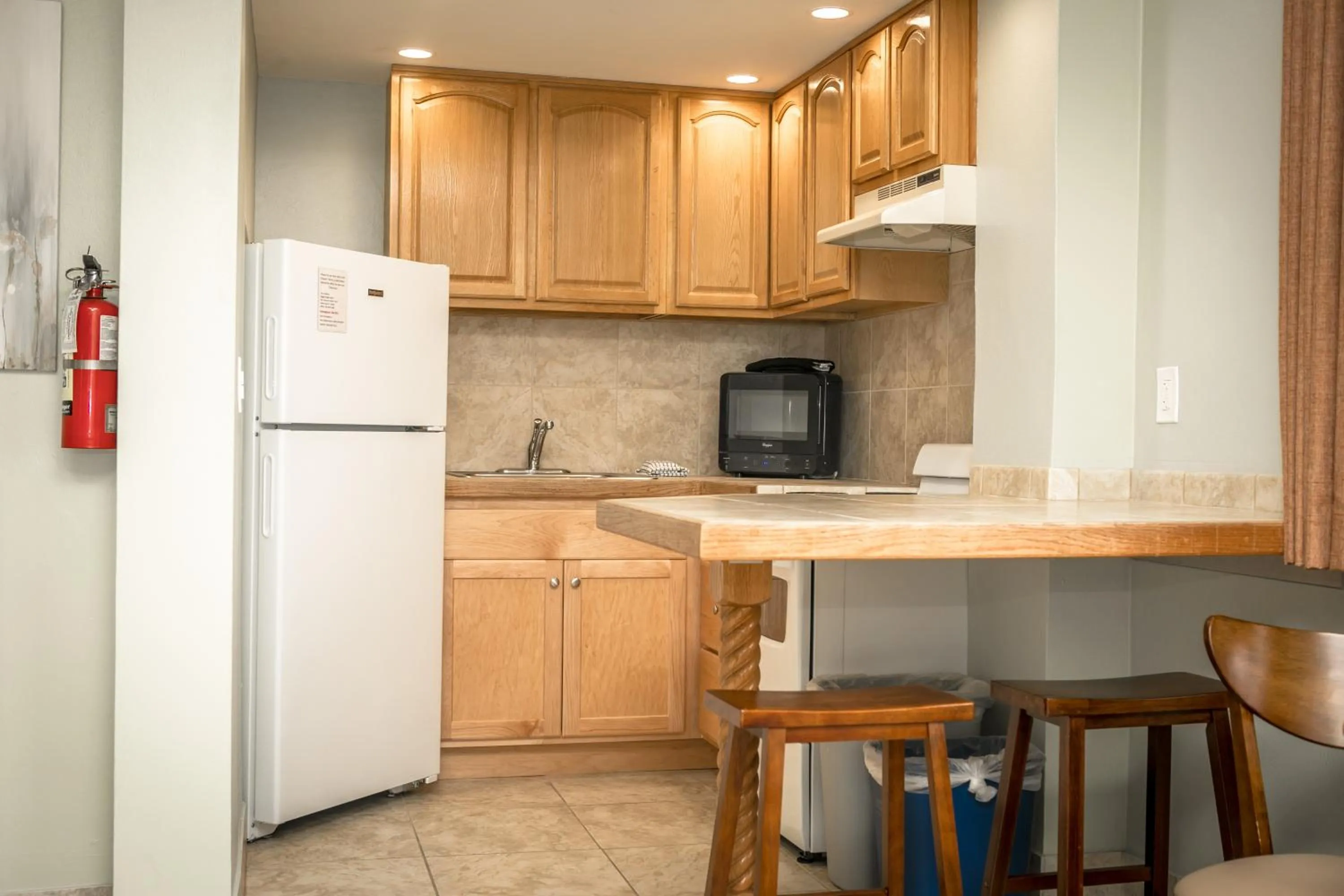 Kitchen or kitchenette in Ragged Edge Resort & Marina