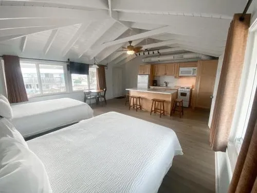 Ragged Edge Resort & Marina