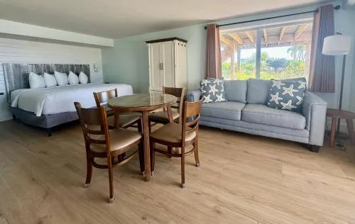 Ragged Edge Resort & Marina