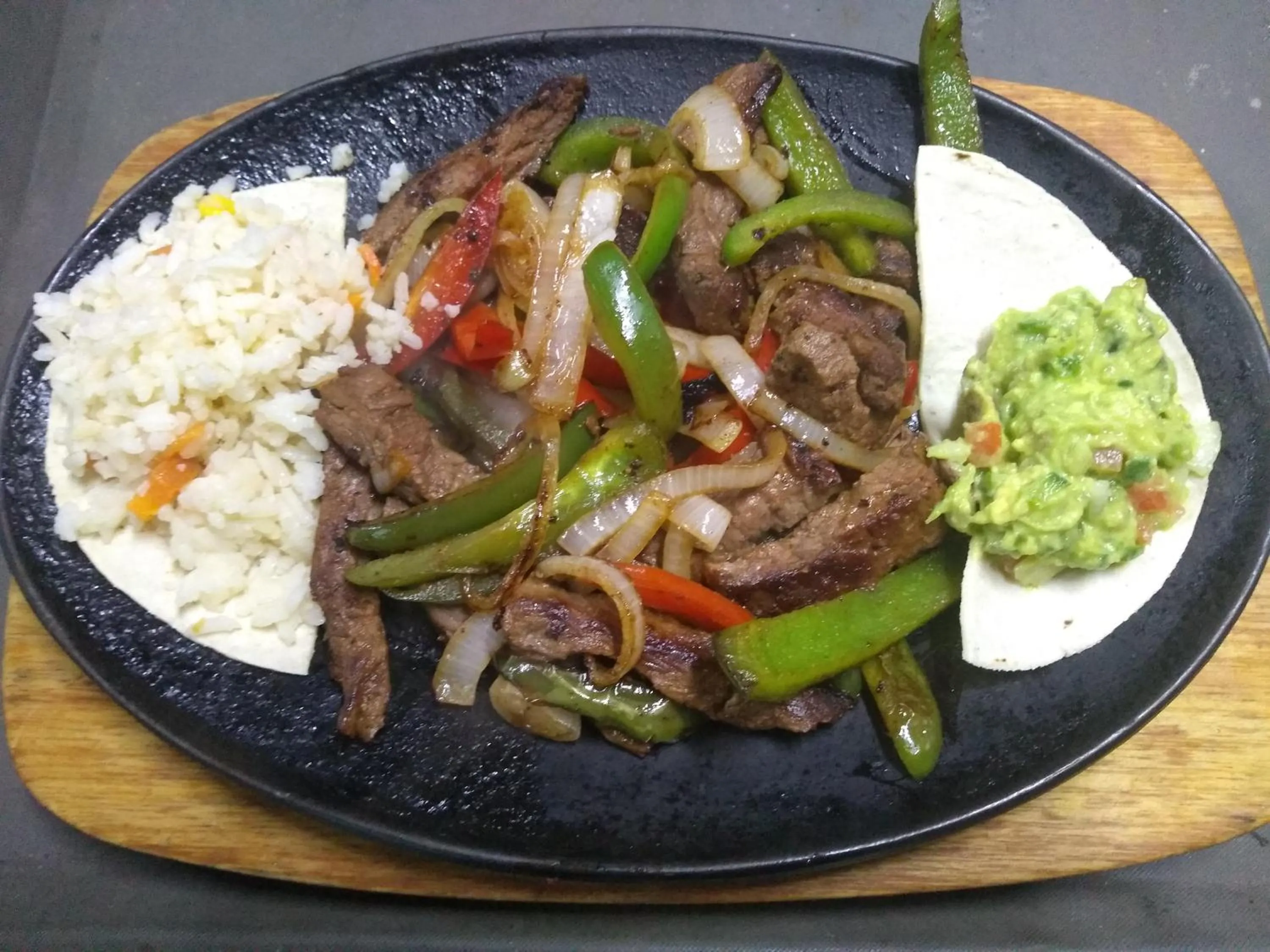 Restaurant/places to eat in Hotel Jiménez Plaza