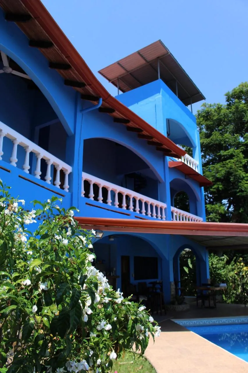Property building in El Paraiso Azul