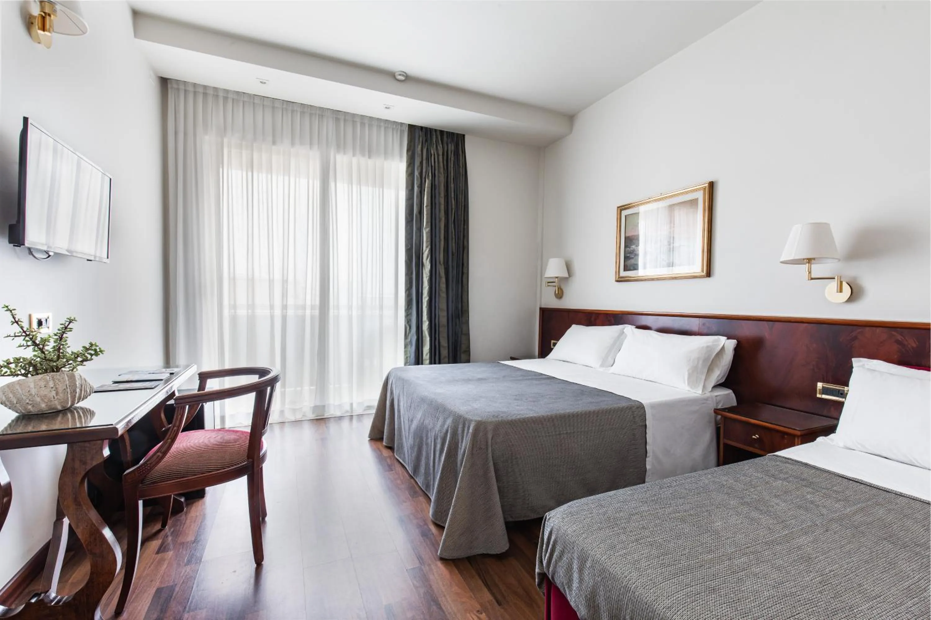 Bedroom, Bed in Hotel Ambasciatori