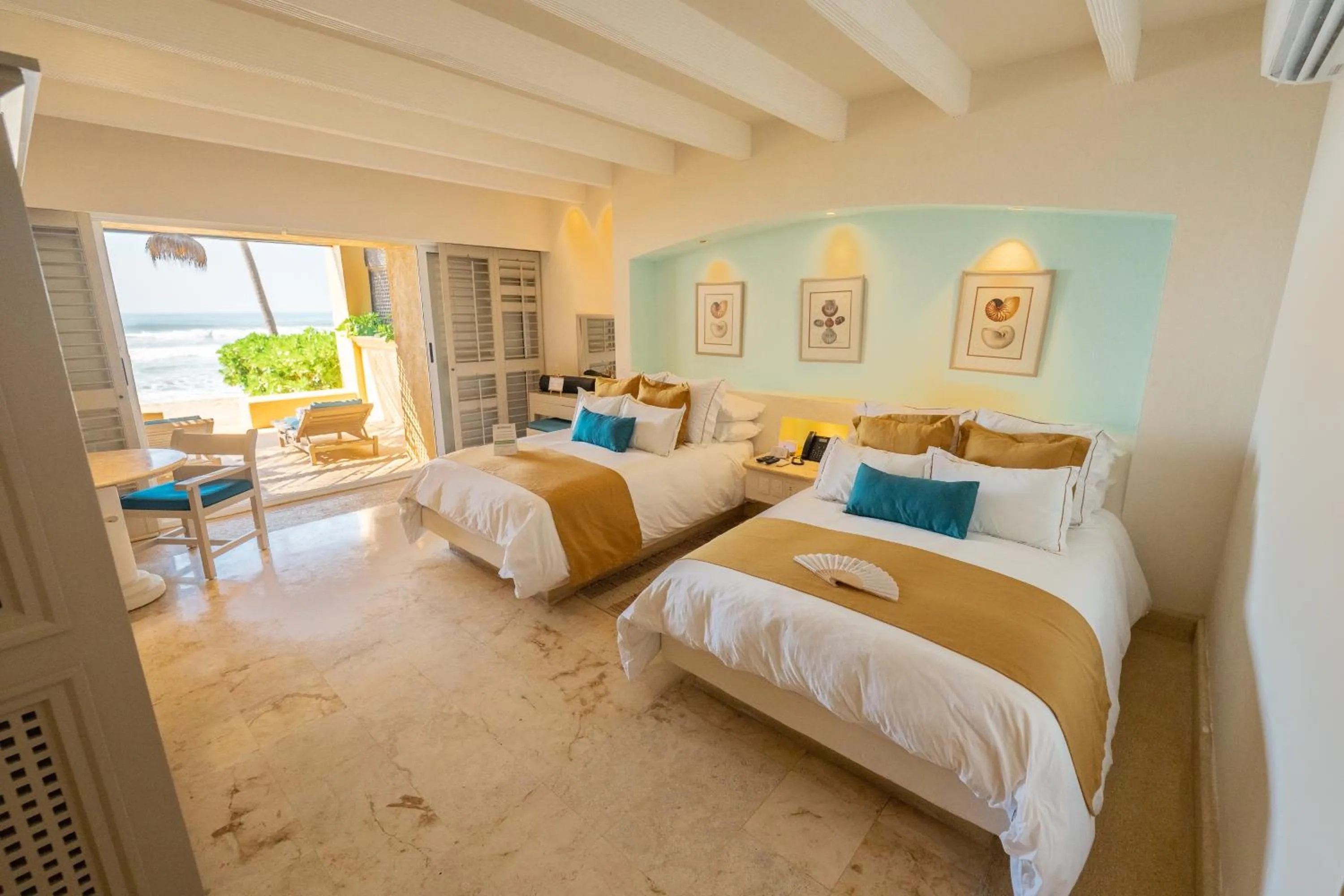 Bed in Hotel Tres Vidas Acapulco