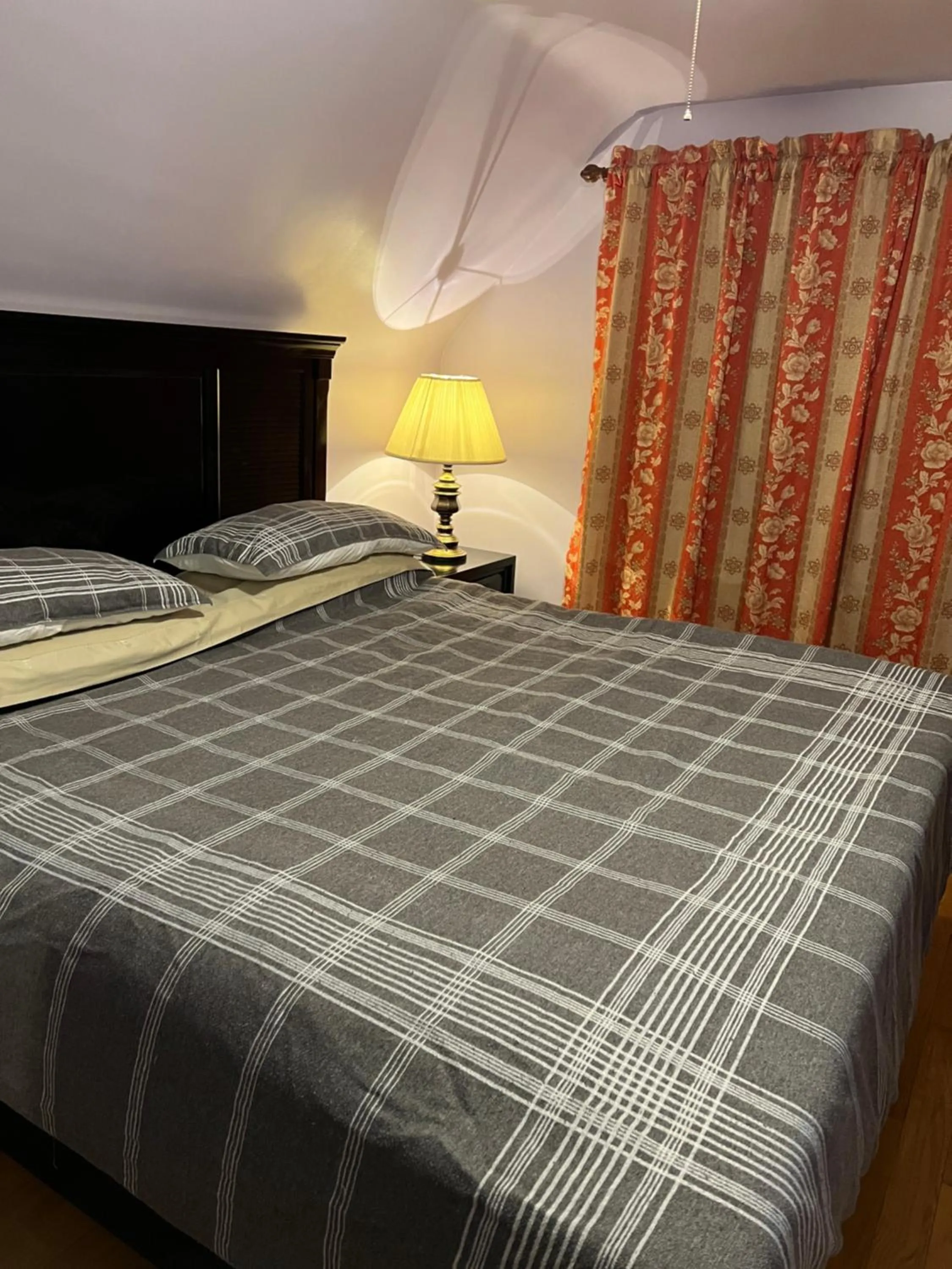 Bed in Comfort Home Toronto