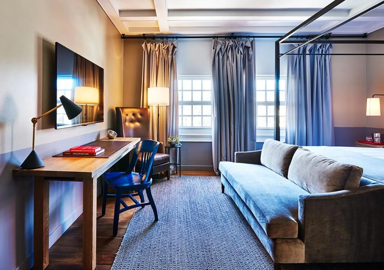 Bed in The Hollywood Roosevelt