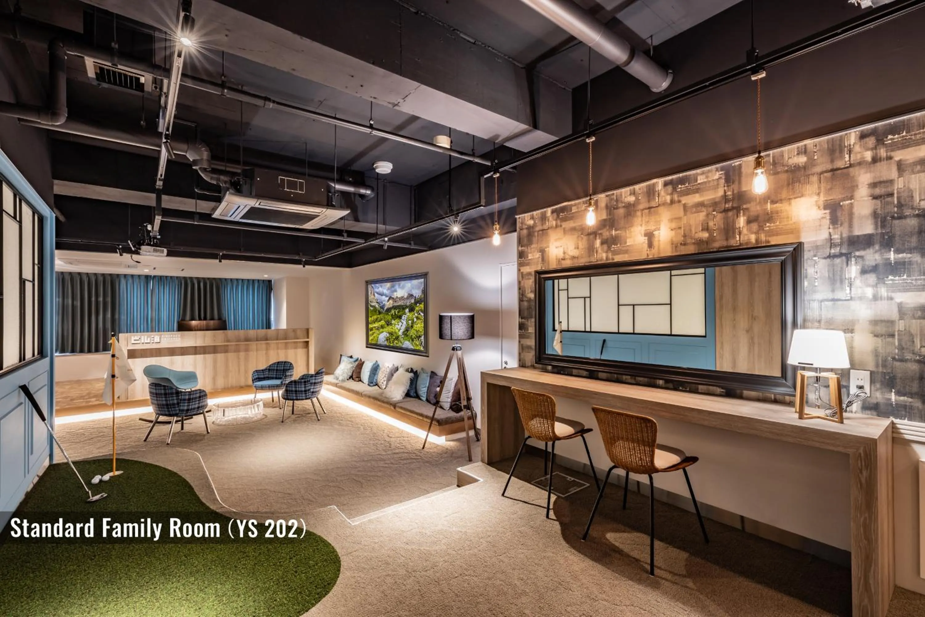 Living room in ビル泊 -Birupaku Decentralized Hotel-