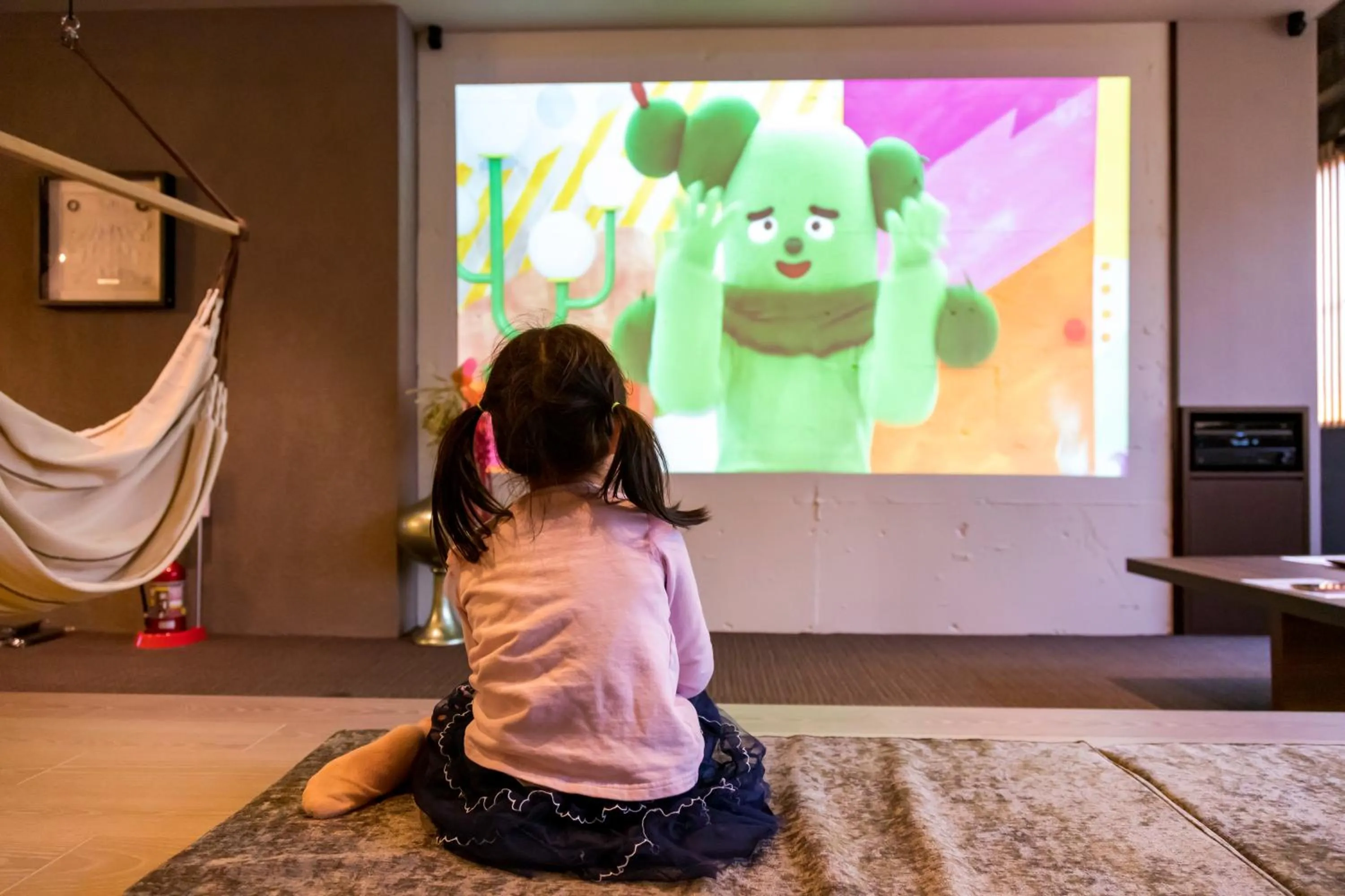 Communal lounge/ TV room in ビル泊 -Birupaku Decentralized Hotel-