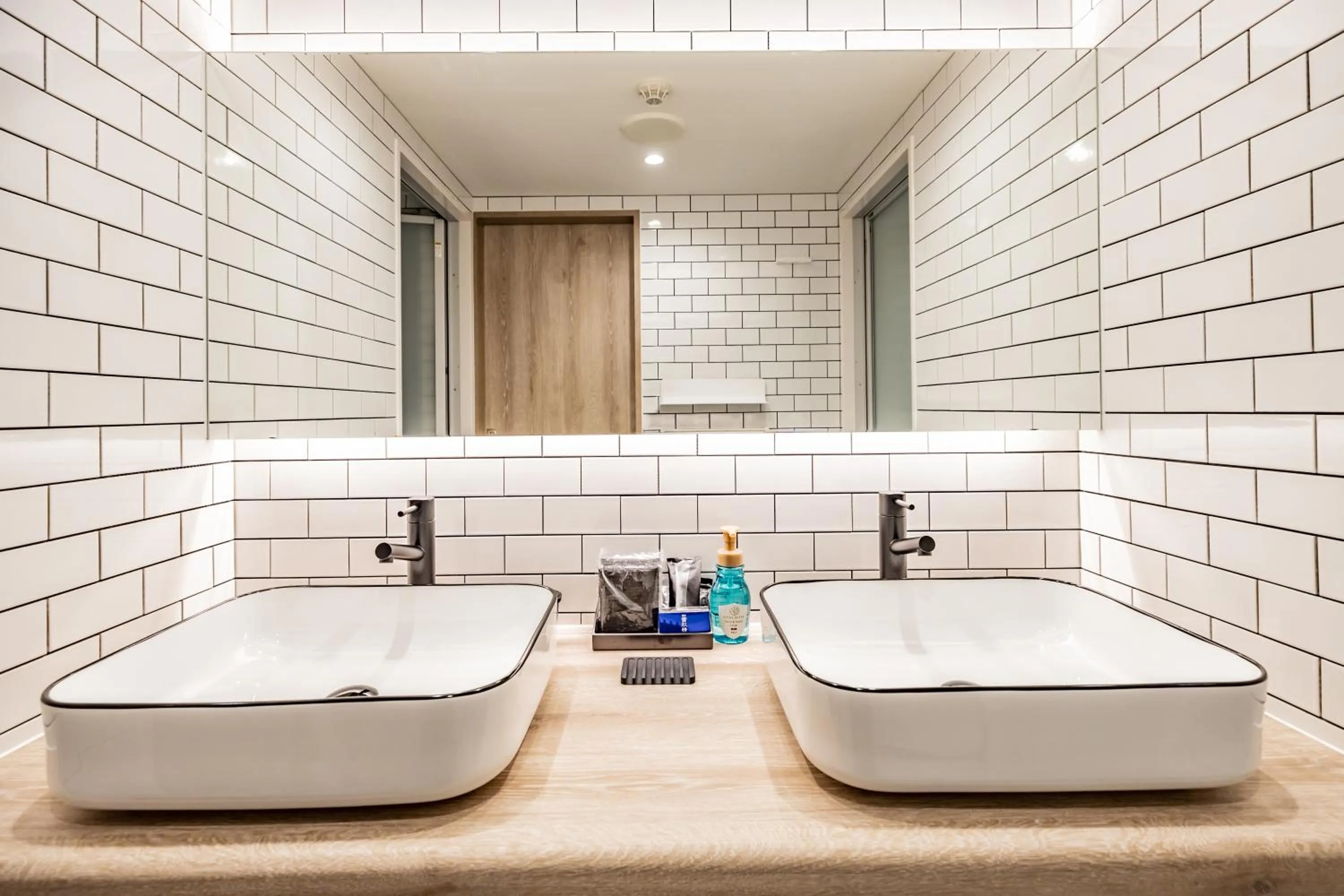 Bathroom in ビル泊 -Birupaku Decentralized Hotel-