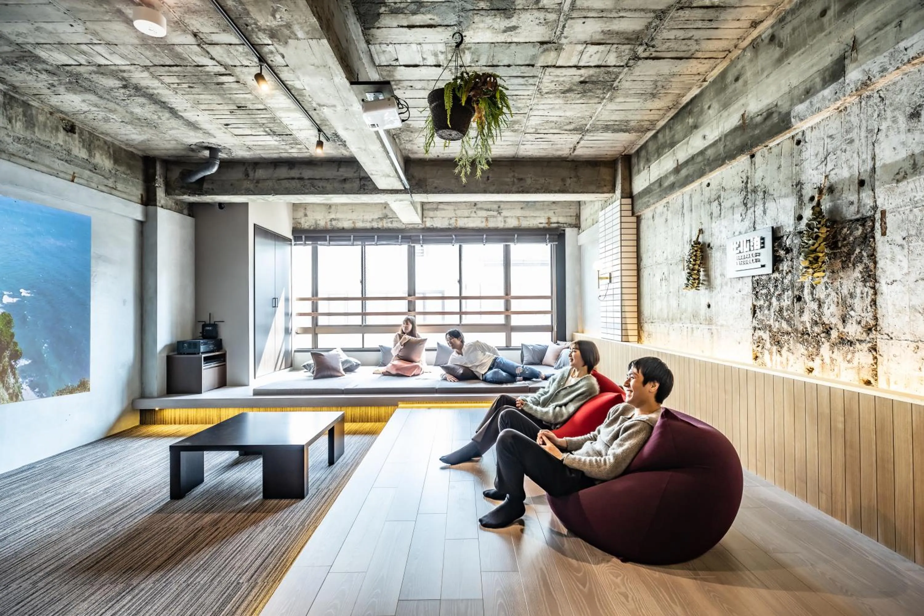 People in ビル泊 -Birupaku Decentralized Hotel-