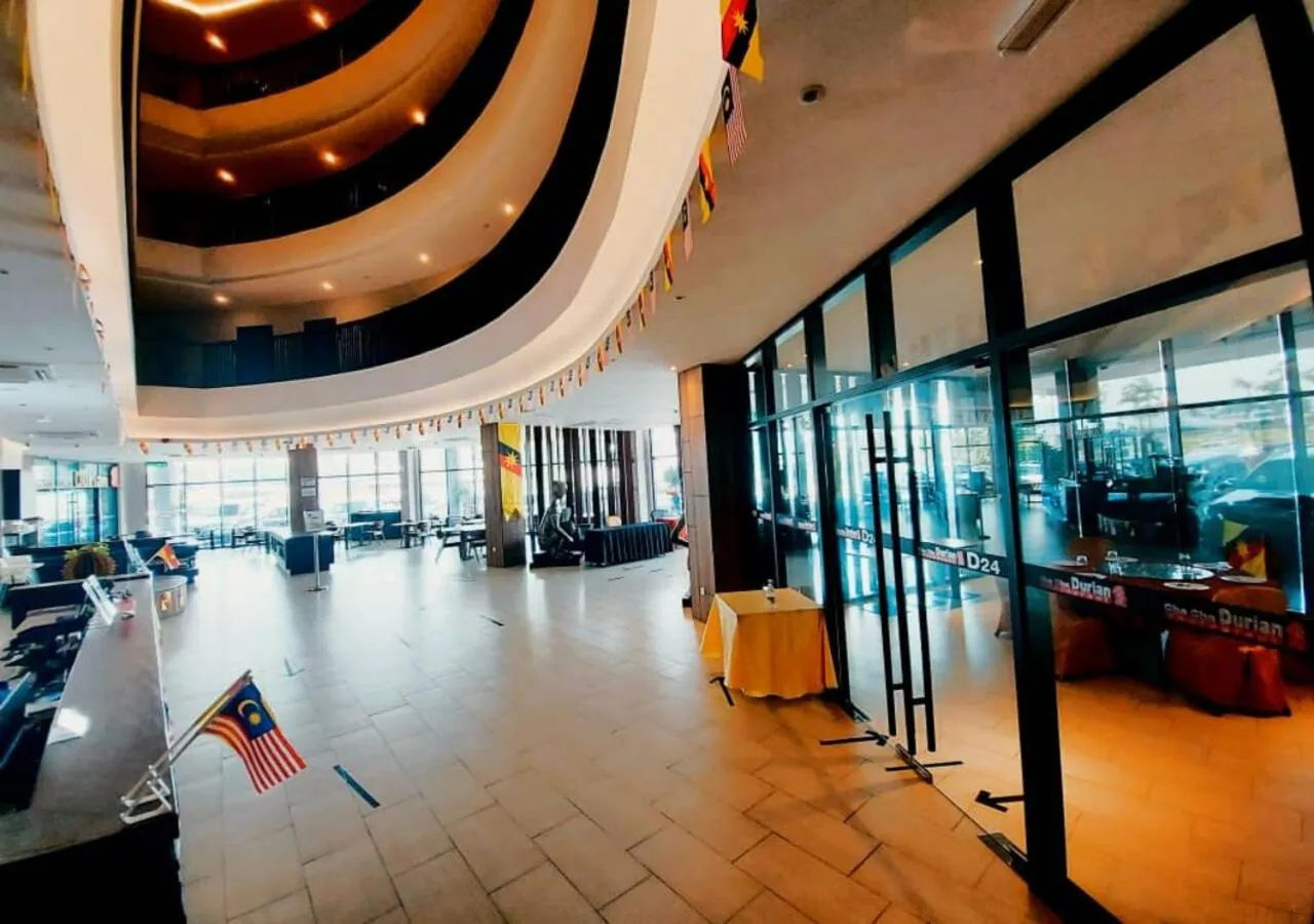 Lobby or reception in Roxy Hotel Serian