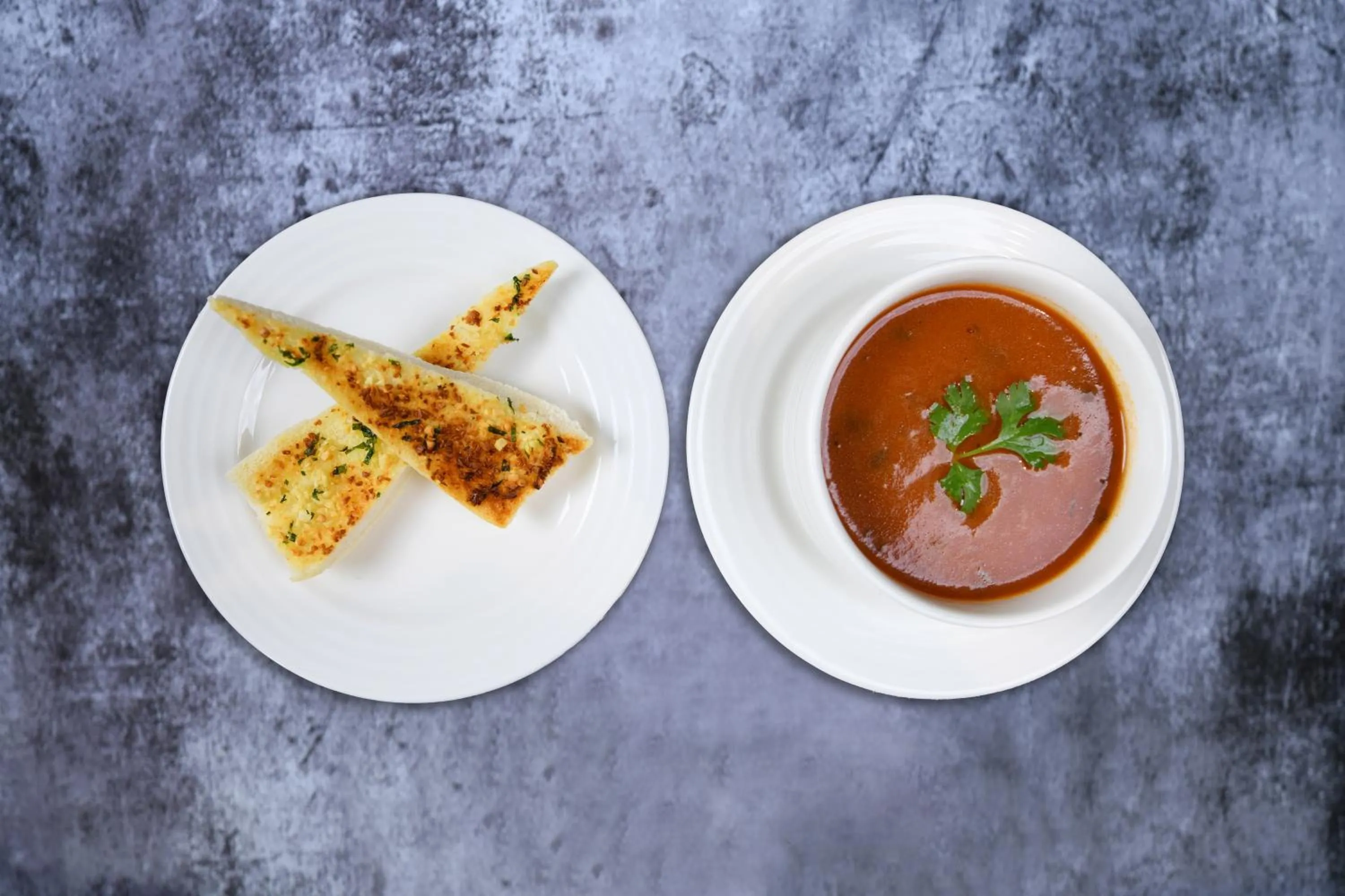 Restaurant/places to eat in Lemon Tree Hotel, Jumeirah Dubai