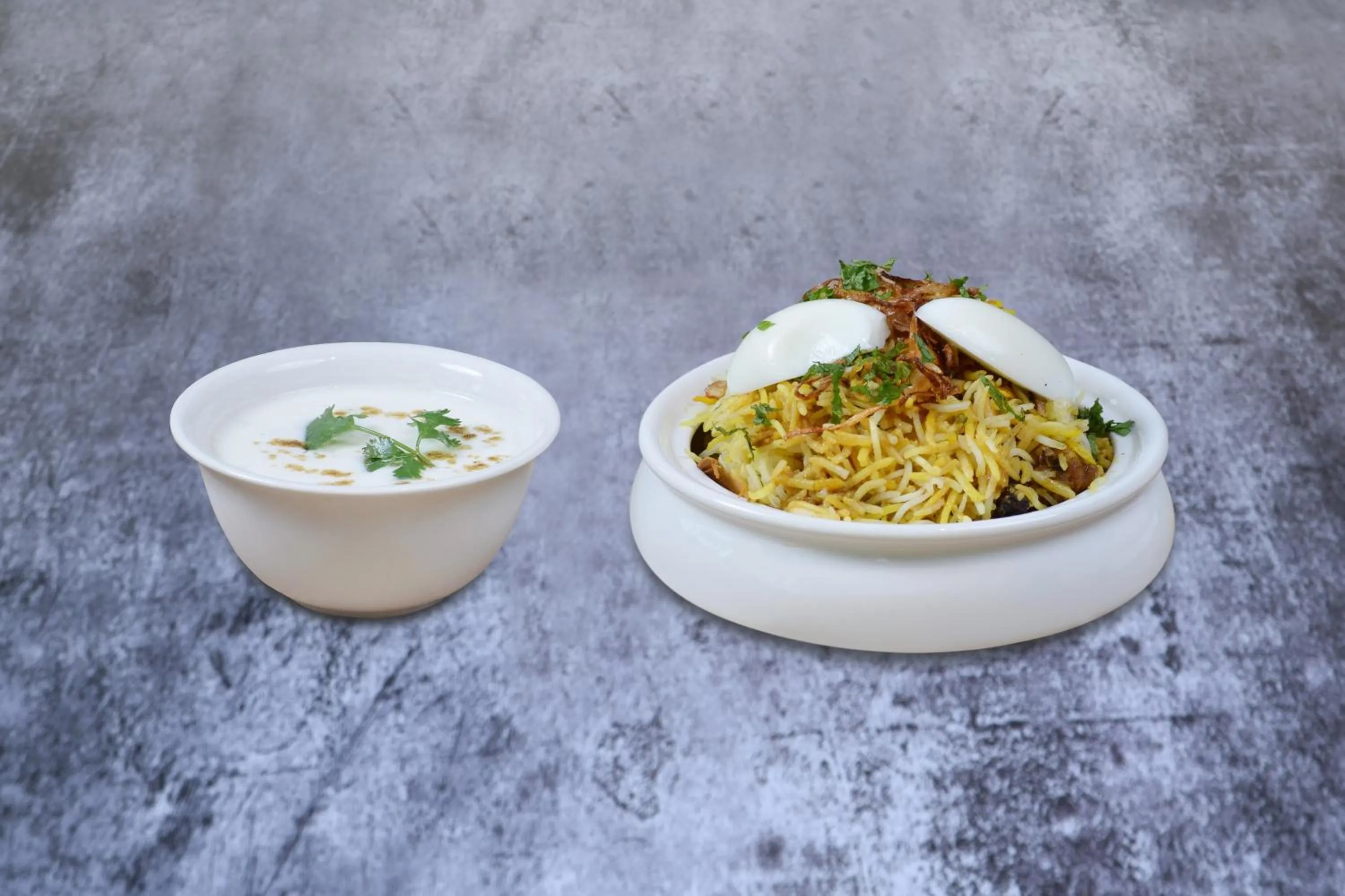 Restaurant/places to eat in Lemon Tree Hotel, Jumeirah Dubai