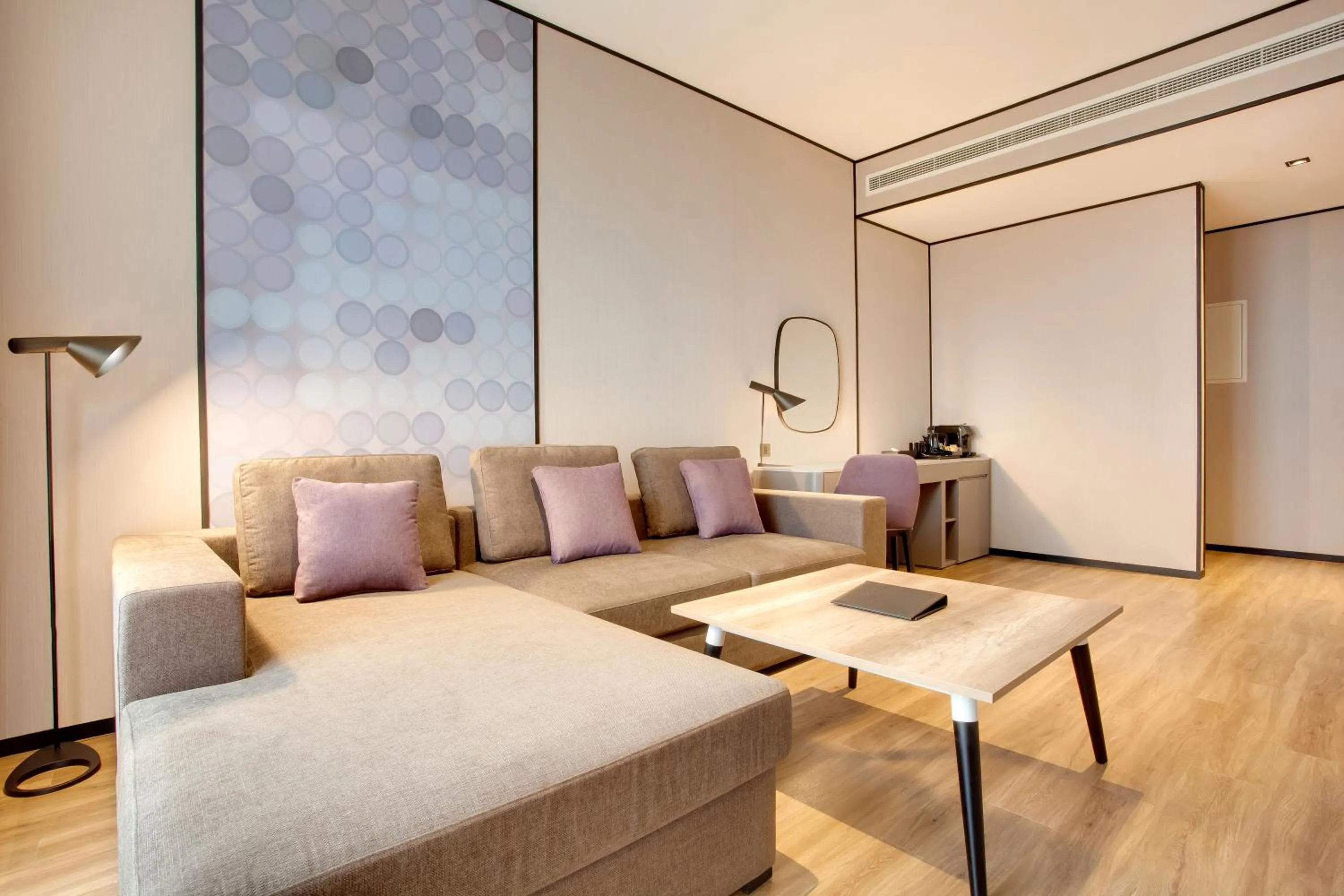 Living room in Lemon Tree Hotel, Jumeirah Dubai