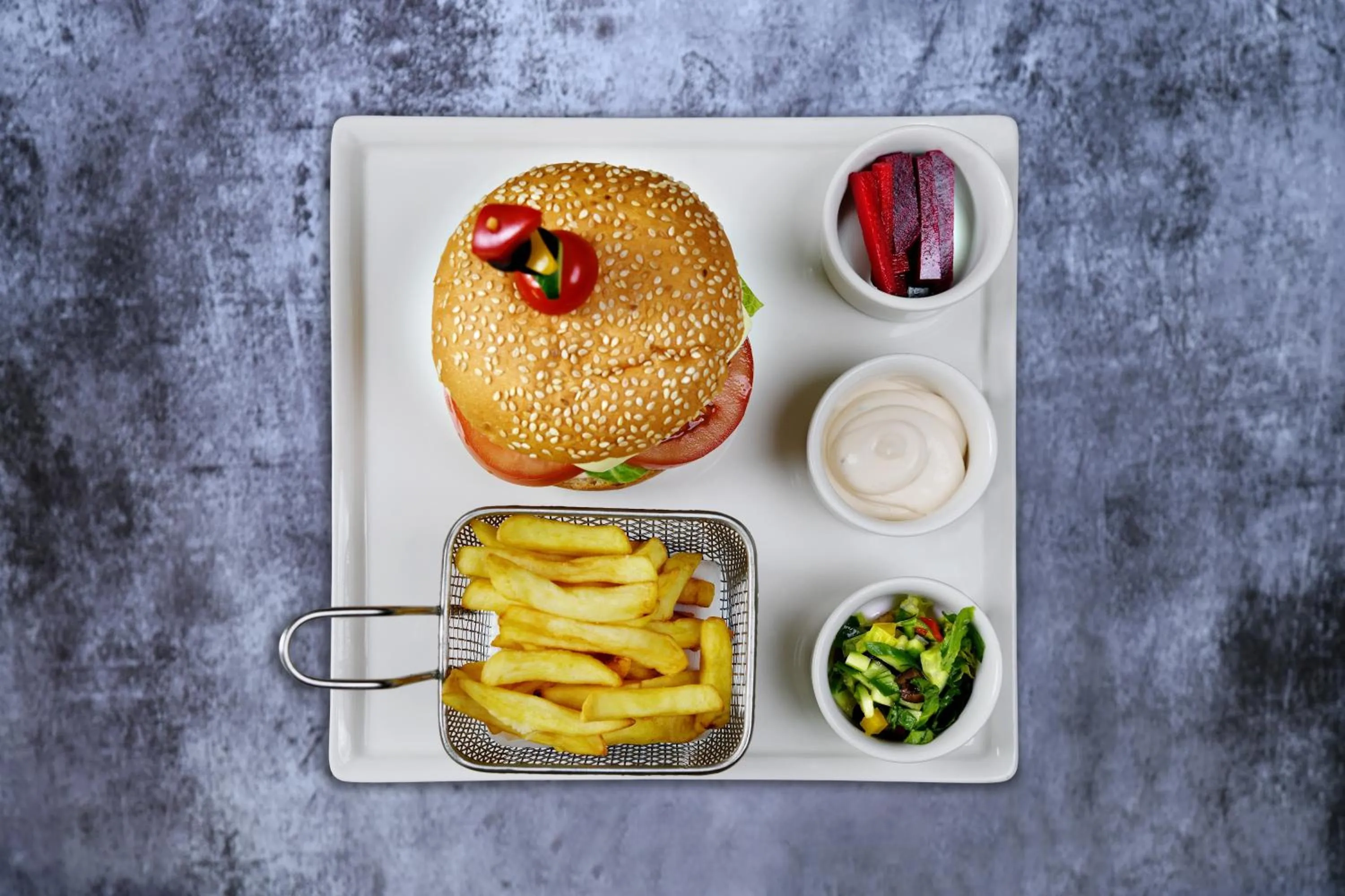 Restaurant/places to eat in Lemon Tree Hotel, Jumeirah Dubai