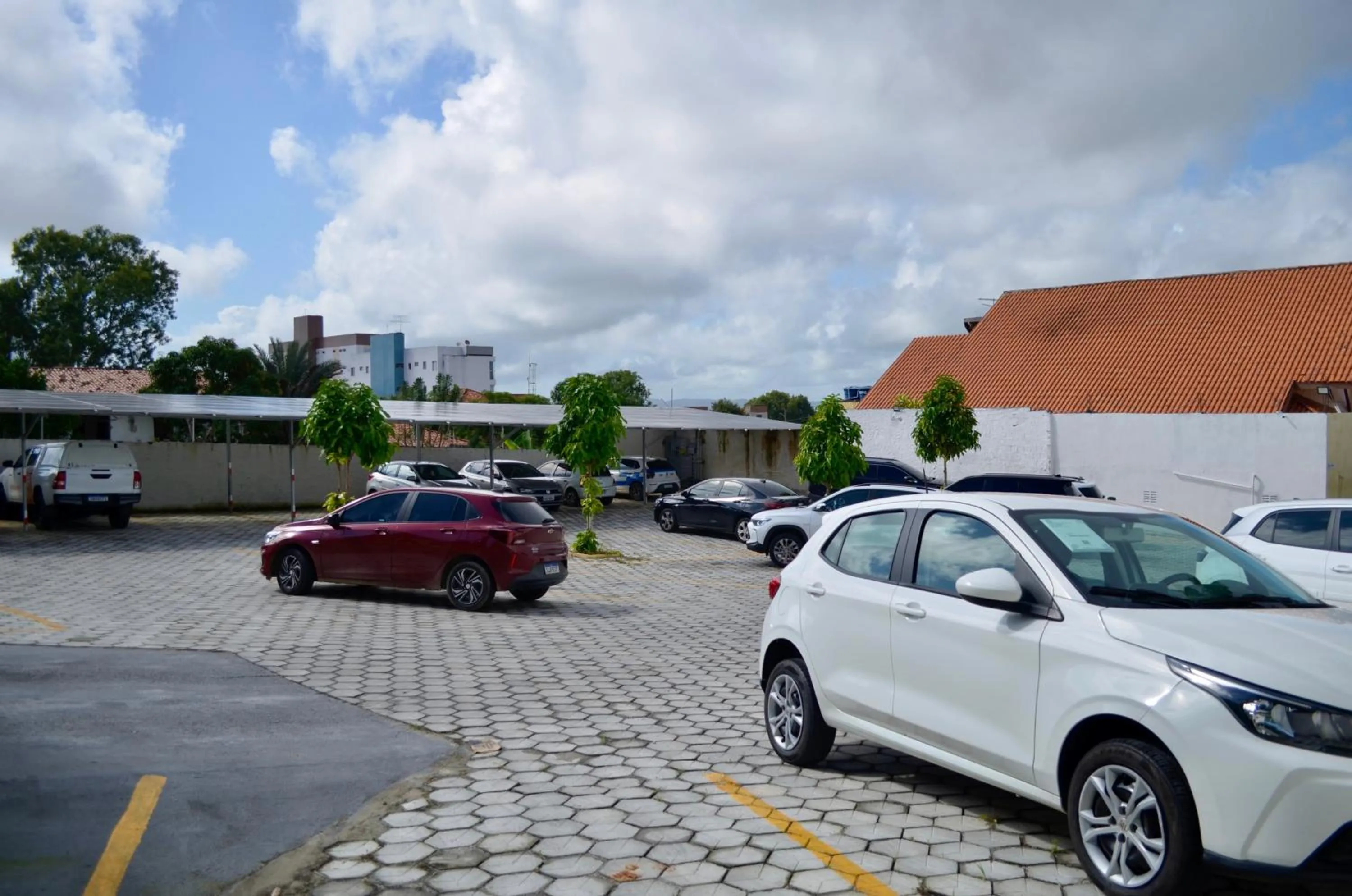 Parking in Pousada Granville