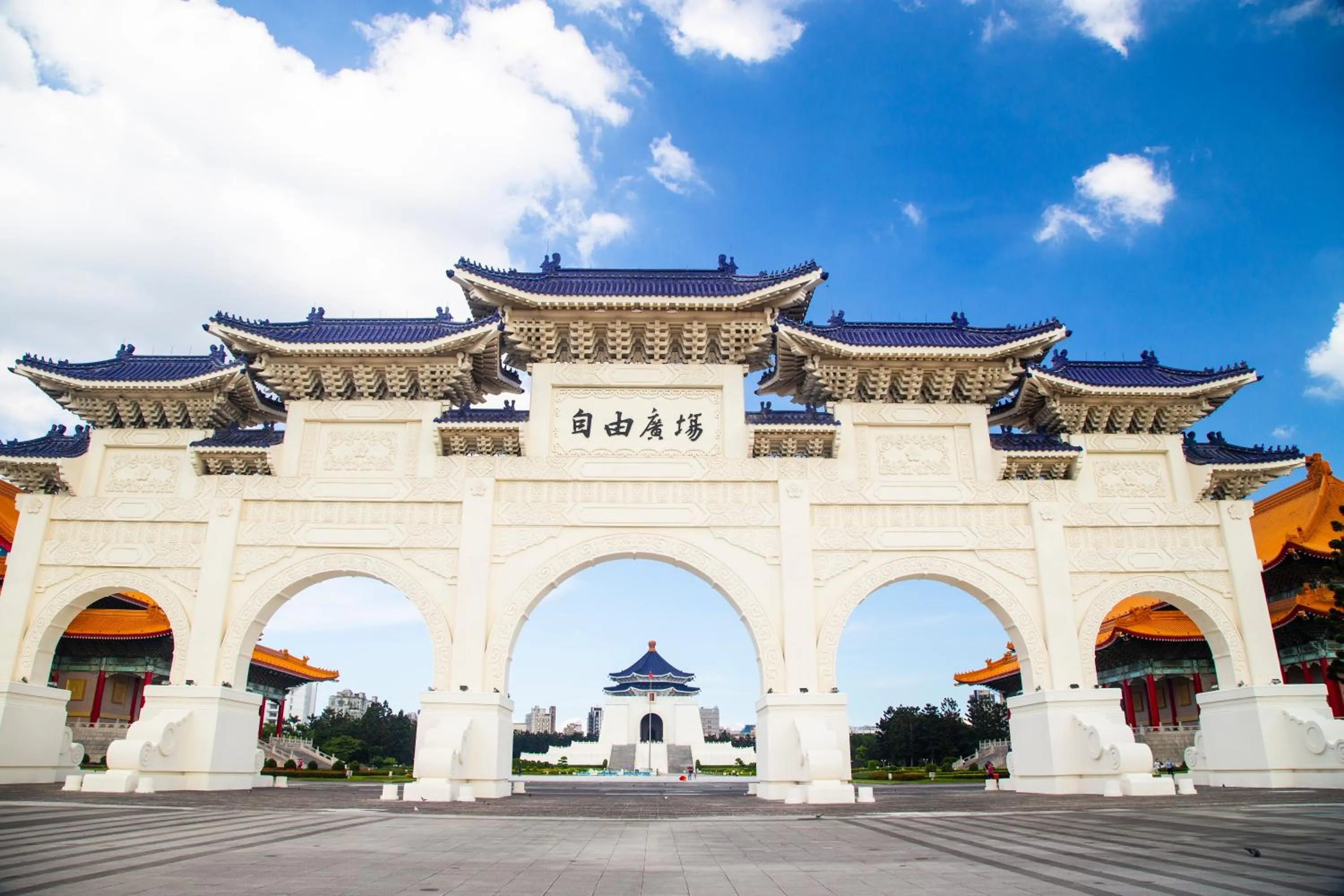 Nearby landmark in HATAGO+ THE ALLEY