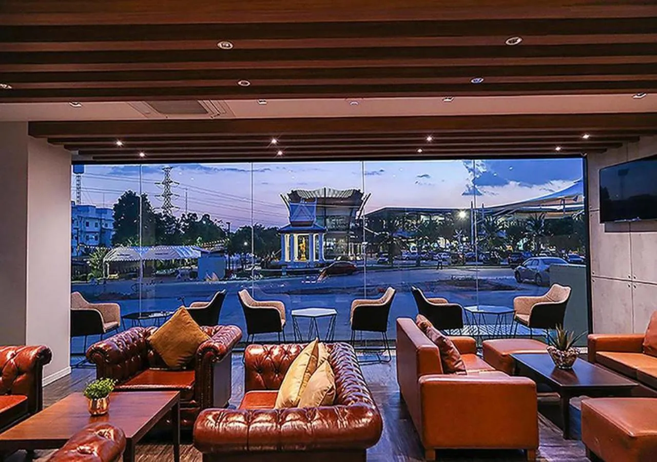 Communal lounge/ TV room in Hotel Fuse Rayong