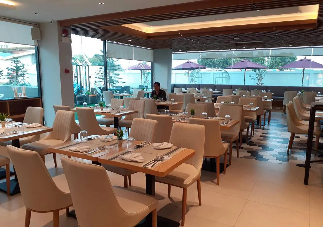 Restaurant/places to eat in Hotel Fuse Rayong
