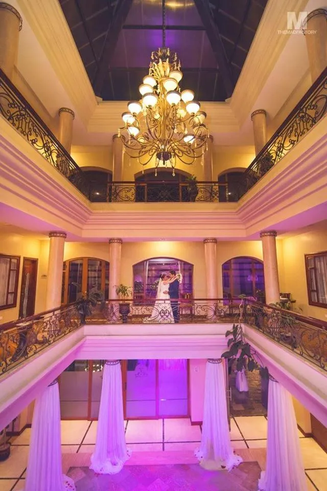 Grand Victoria Boutique Hotel