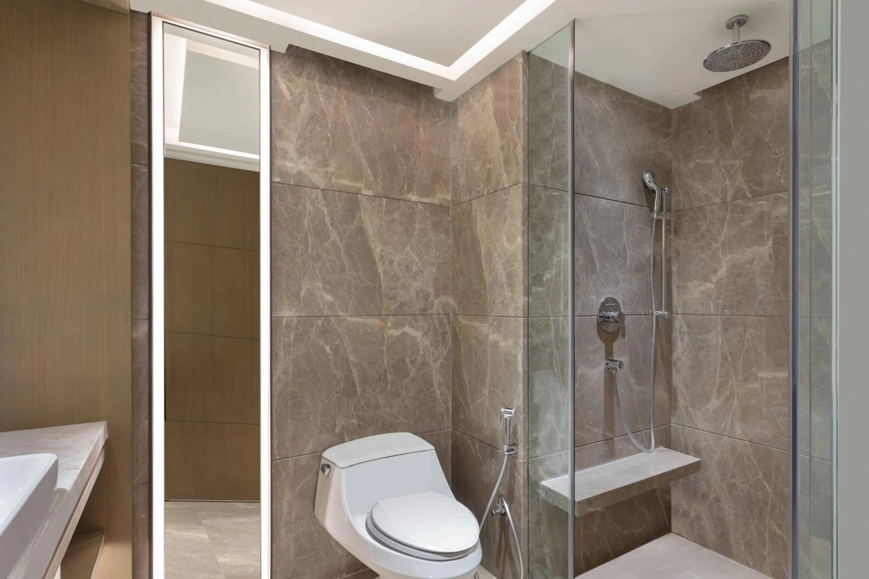 Bathroom in Courtyard by Marriott Amritsar